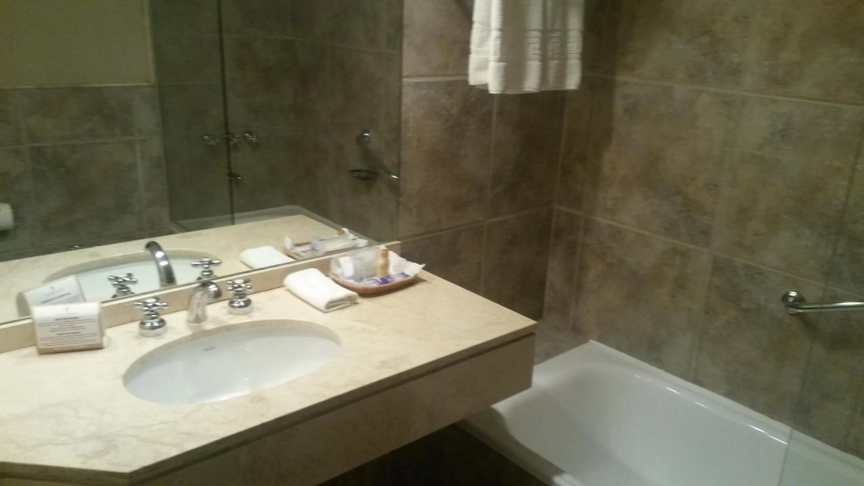 Bathroom in Cacique Inacayal Lake Hotel & Spa