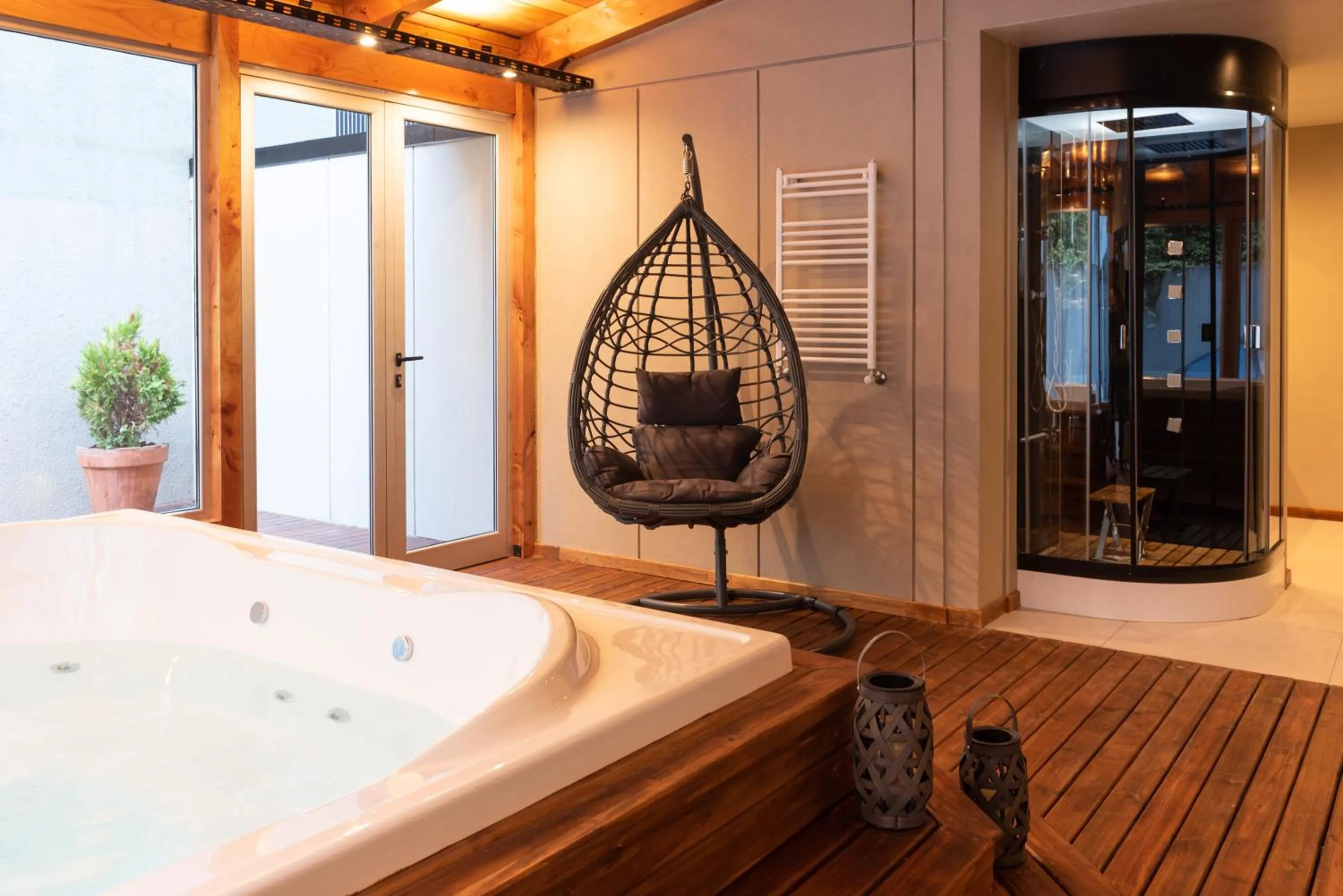 Hot Tub in Hotel Crans Montana