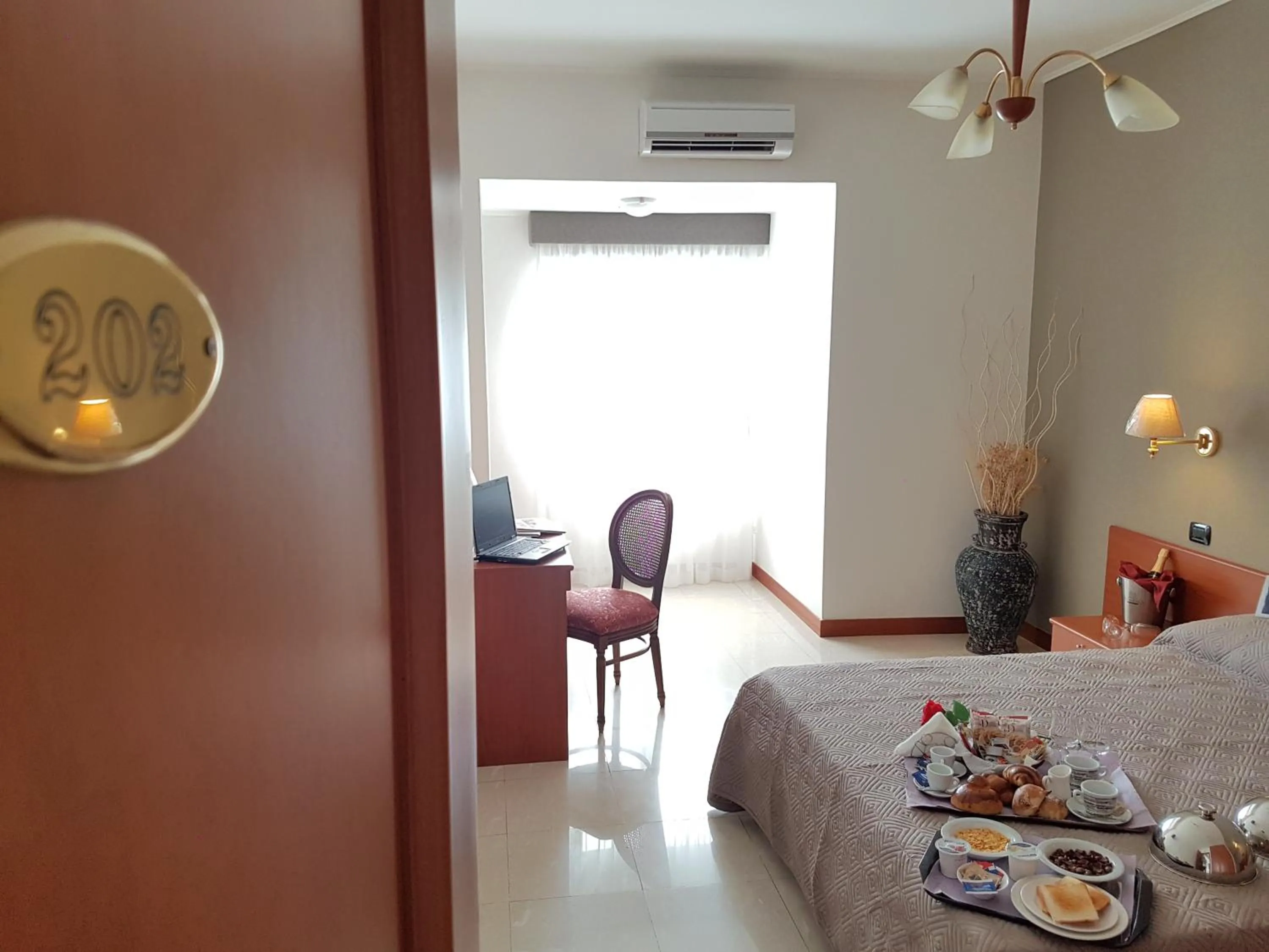 Photo of the whole room, Bed in Hotel Joy