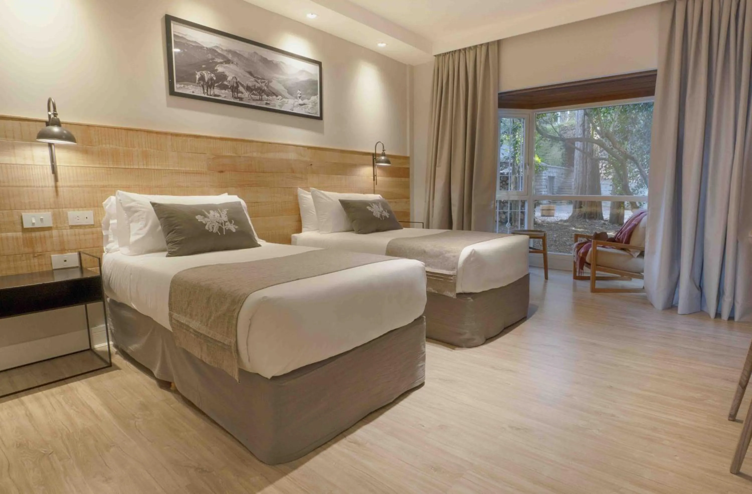 Bed in La Cascada Casa Patagónica by DON