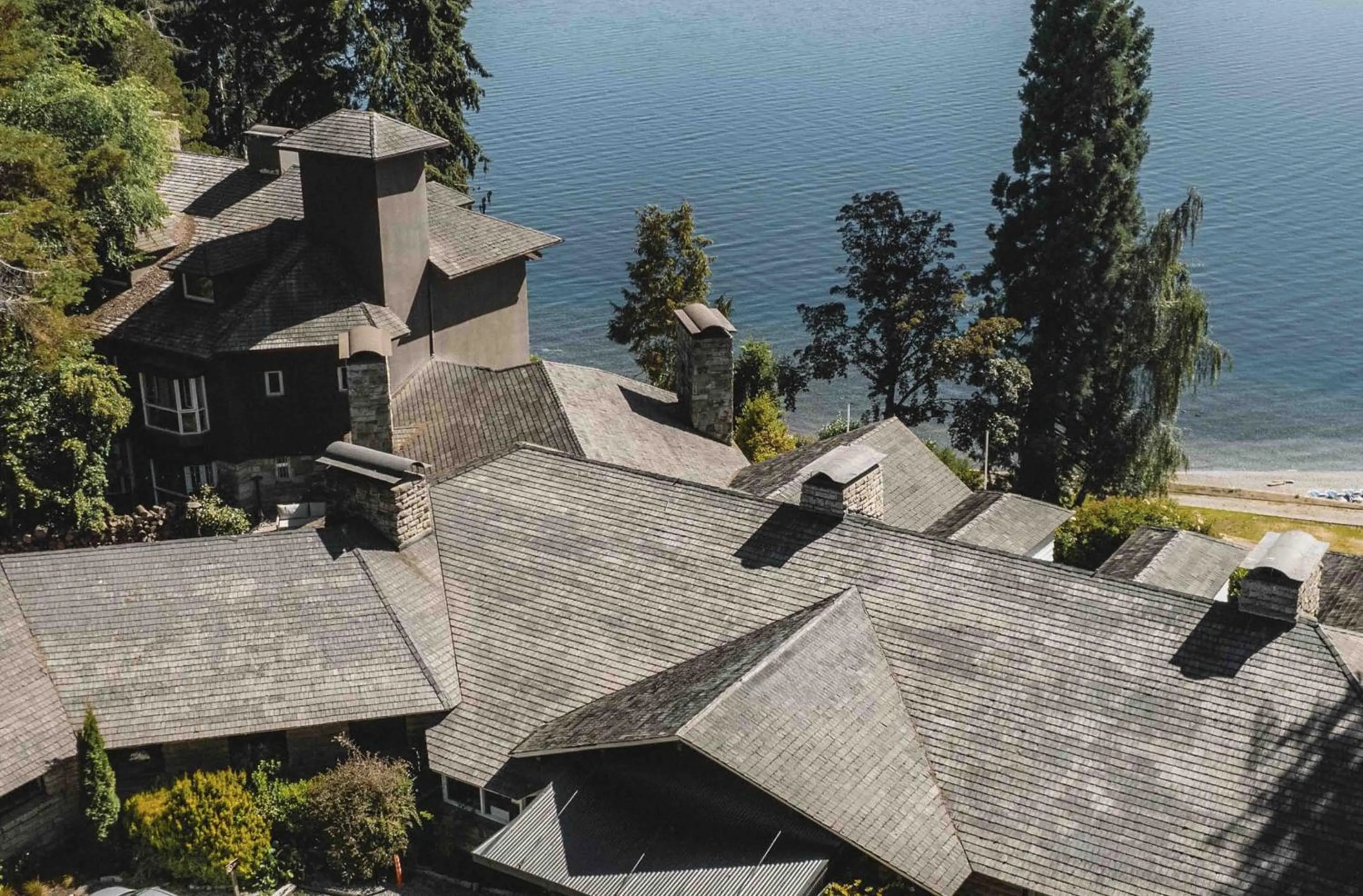 La Cascada Casa Patagónica by DON