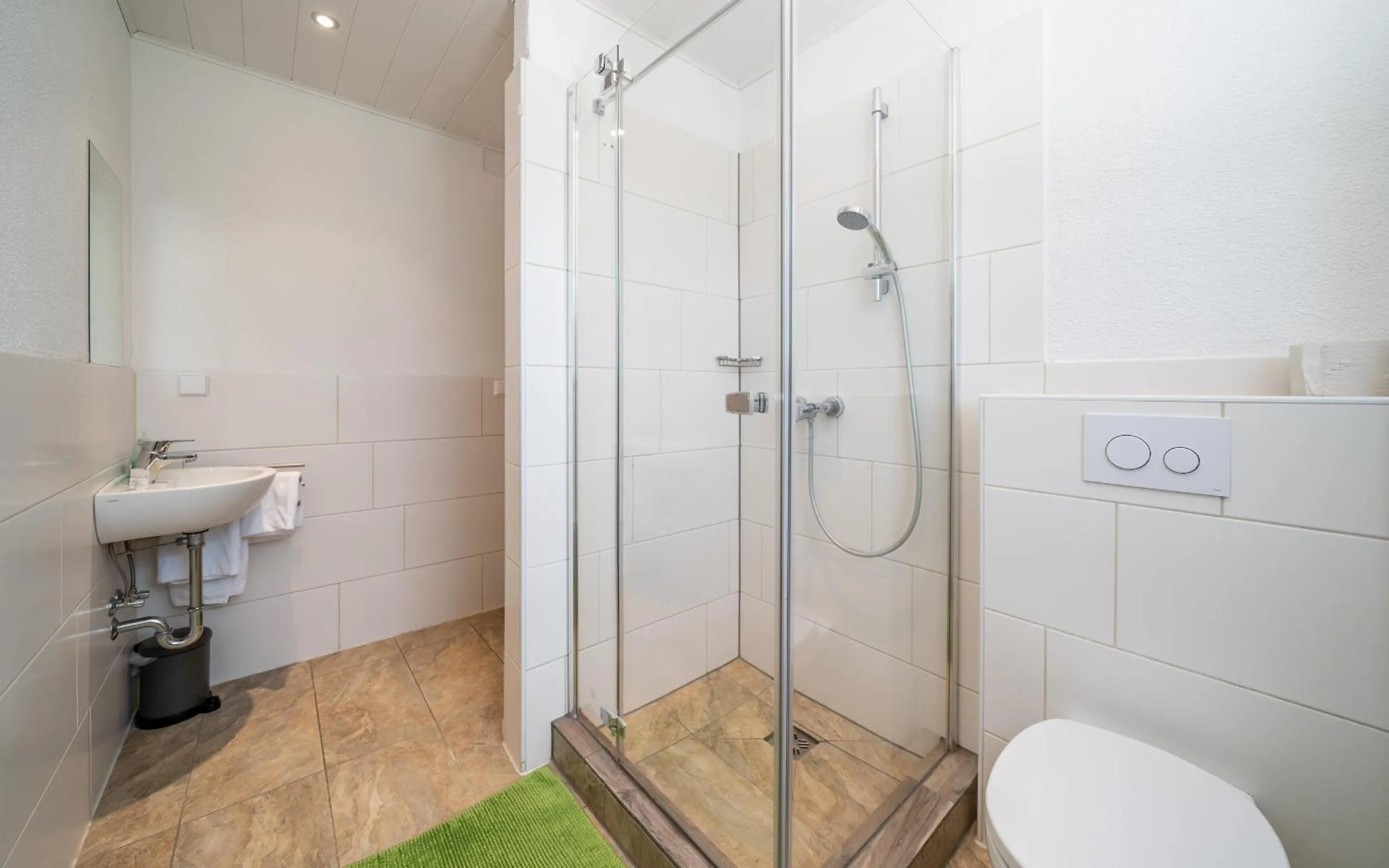 Shower in Pension Hofweyer