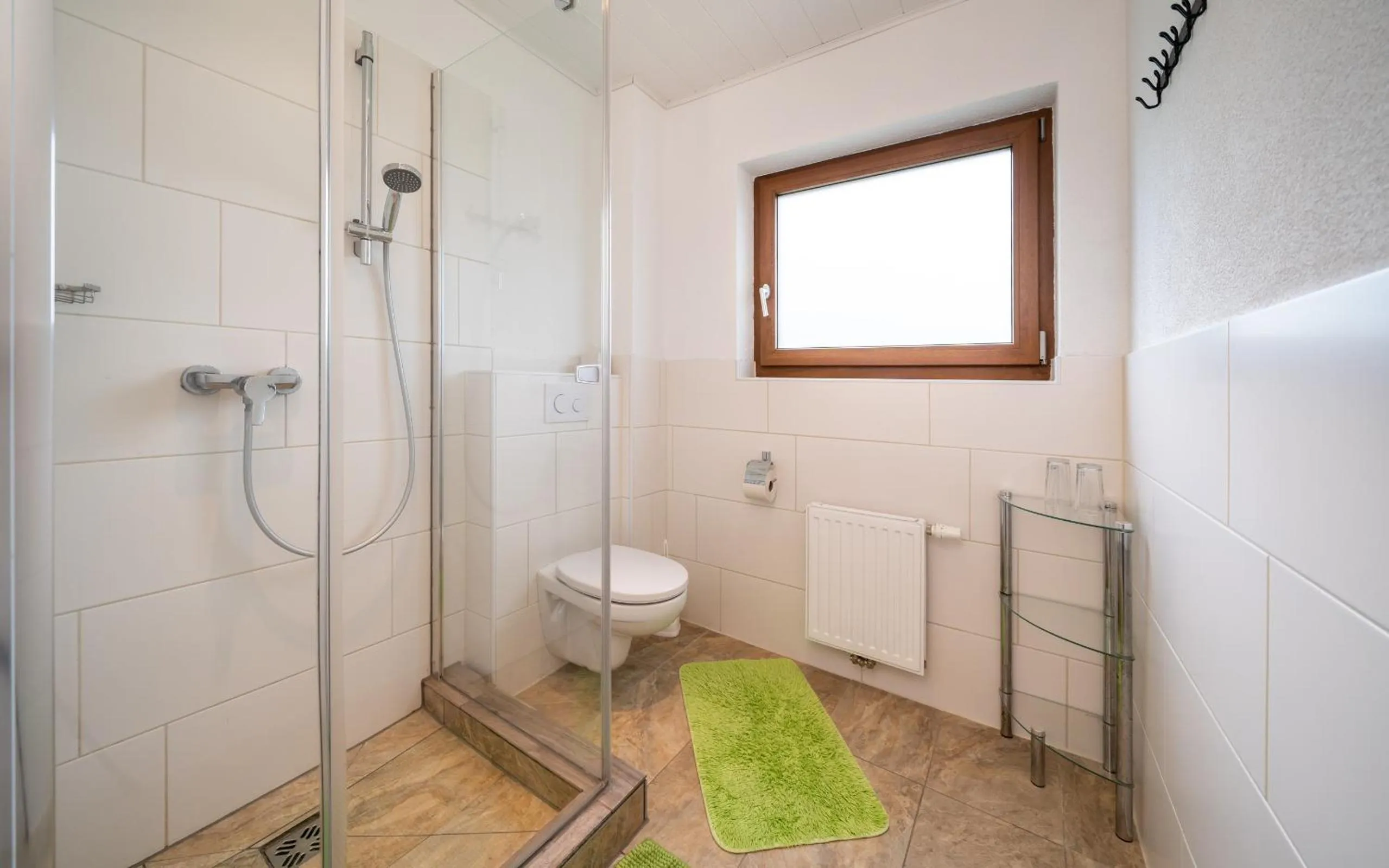 Shower in Pension Hofweyer
