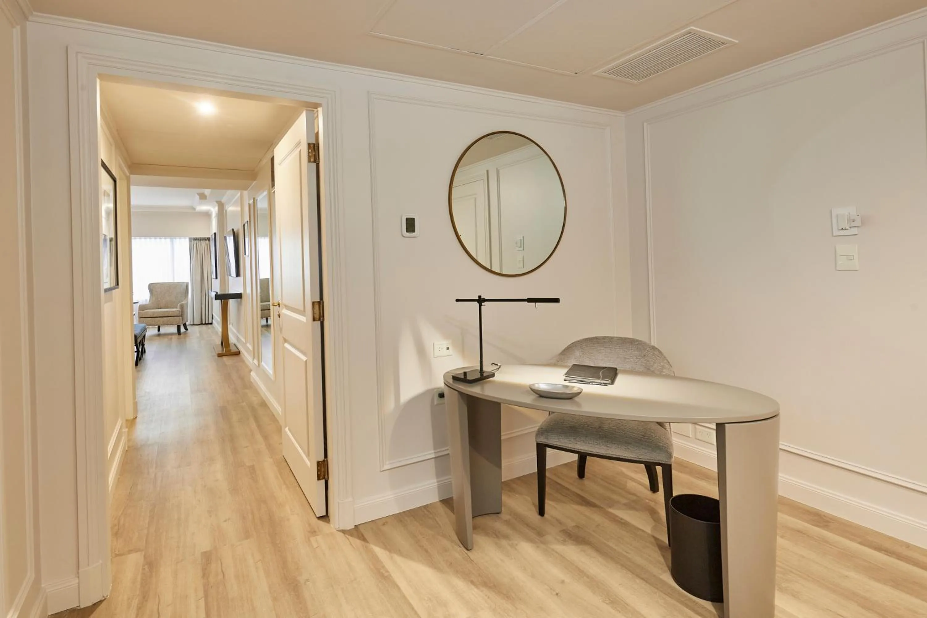 Seating area in Emperador Hotel Buenos Aires