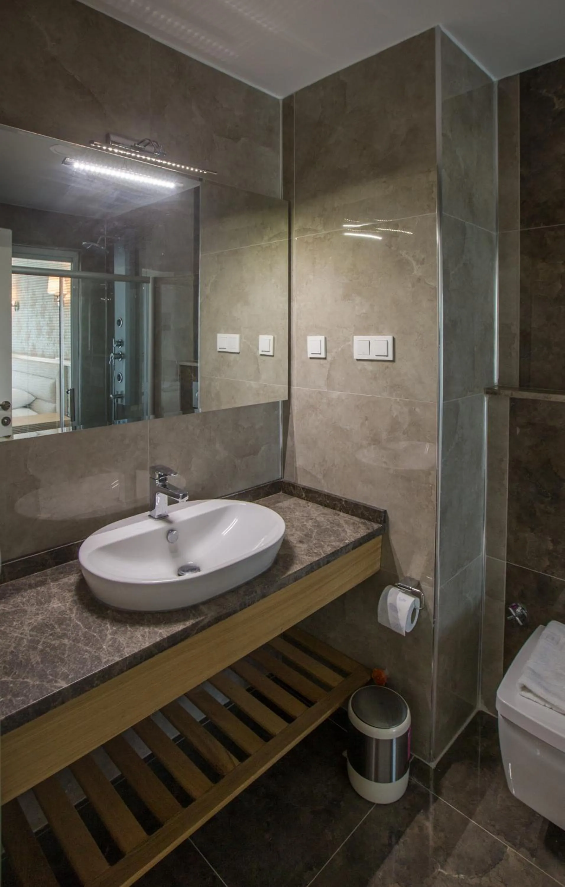 Bathroom in Clementin Suits Sigacık