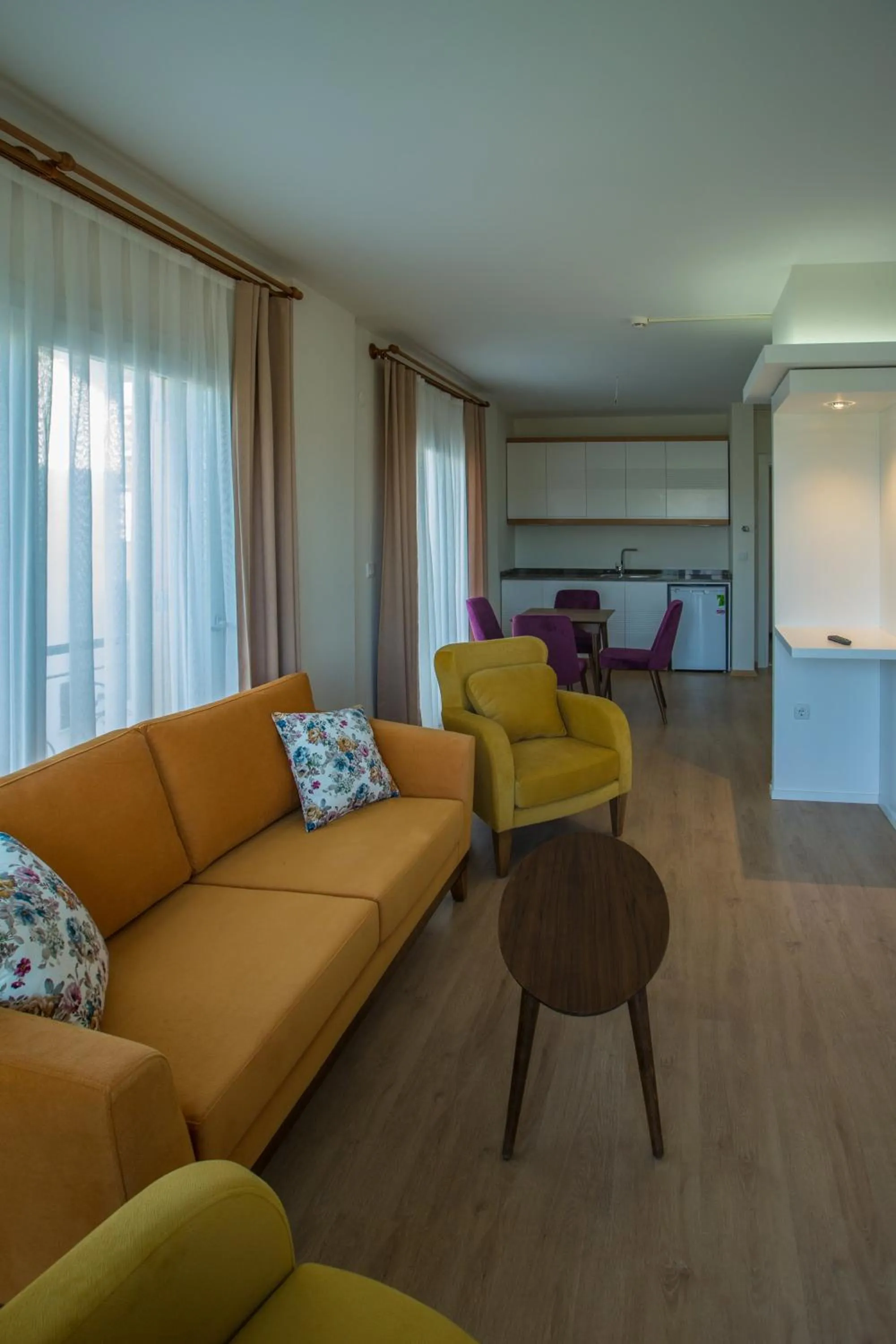 Day in Clementin Suits Sigacık