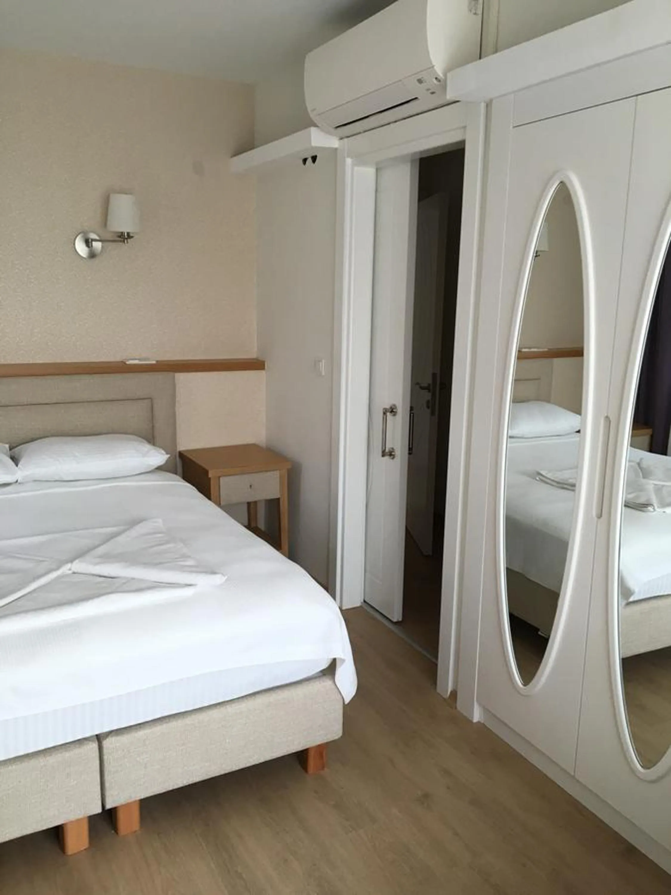 Bed in Clementin Suits Sigacık