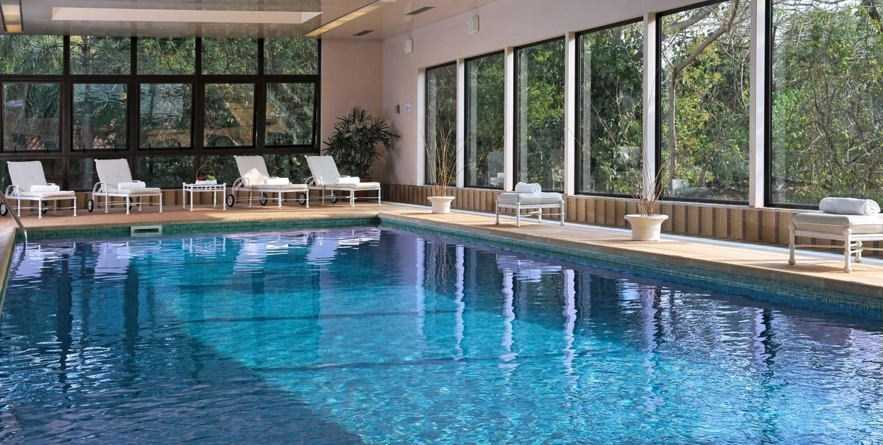 Swimming pool in Iguazú Grand Resort Spa & Casino