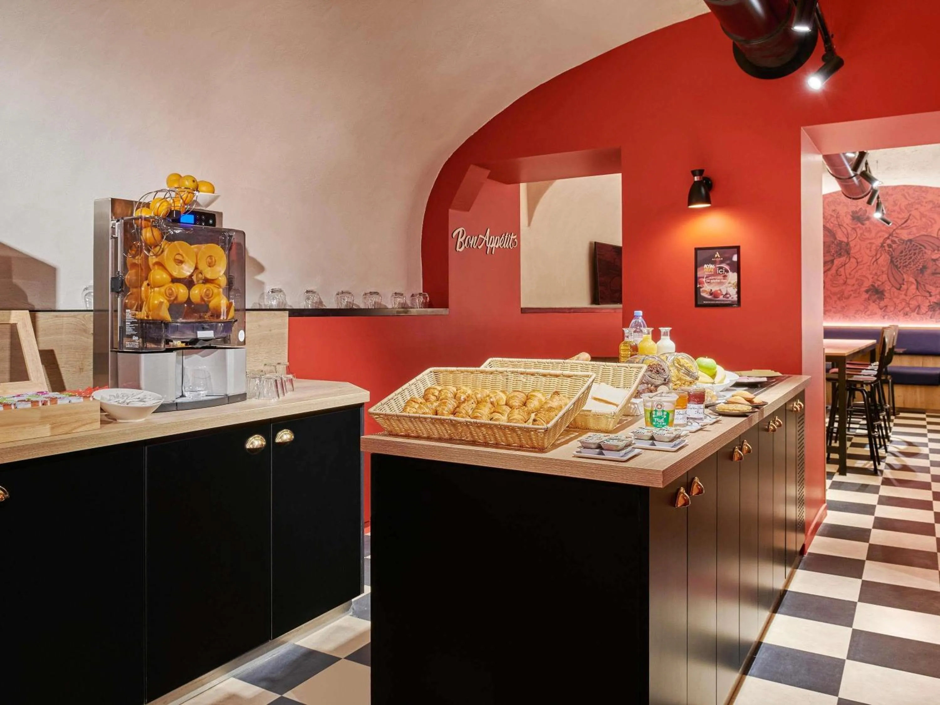 Property building in Ibis Styles Paris Gare de l'Est Magenta