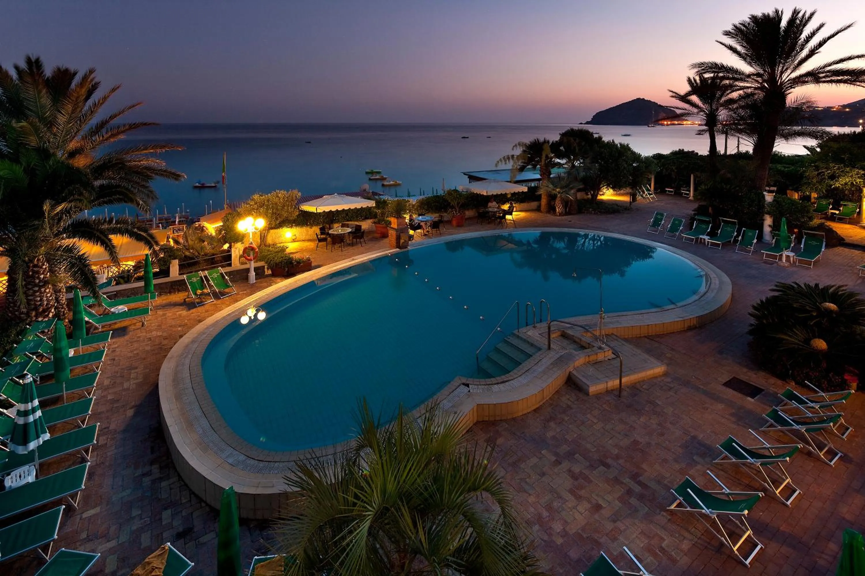 Swimming pool in Parco Smeraldo Appartamenti