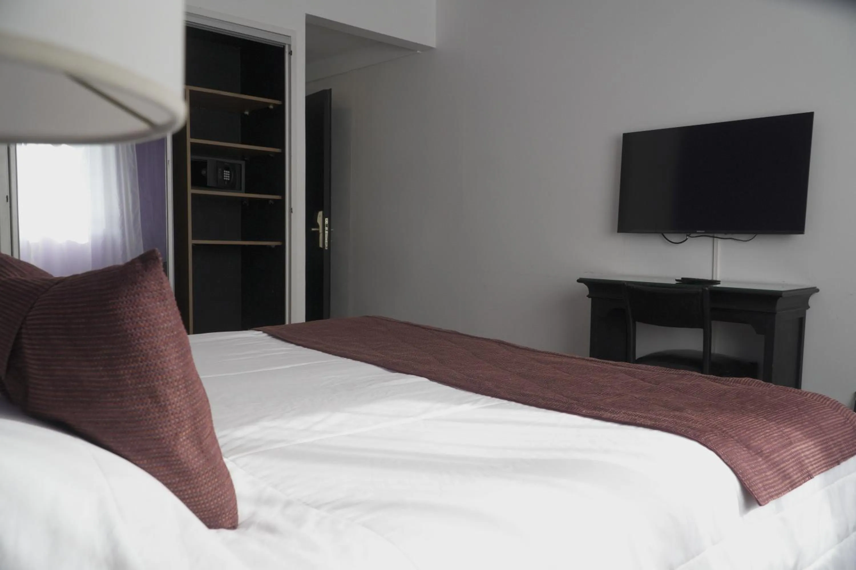 Bed in Gran Hotel Buenos Aires