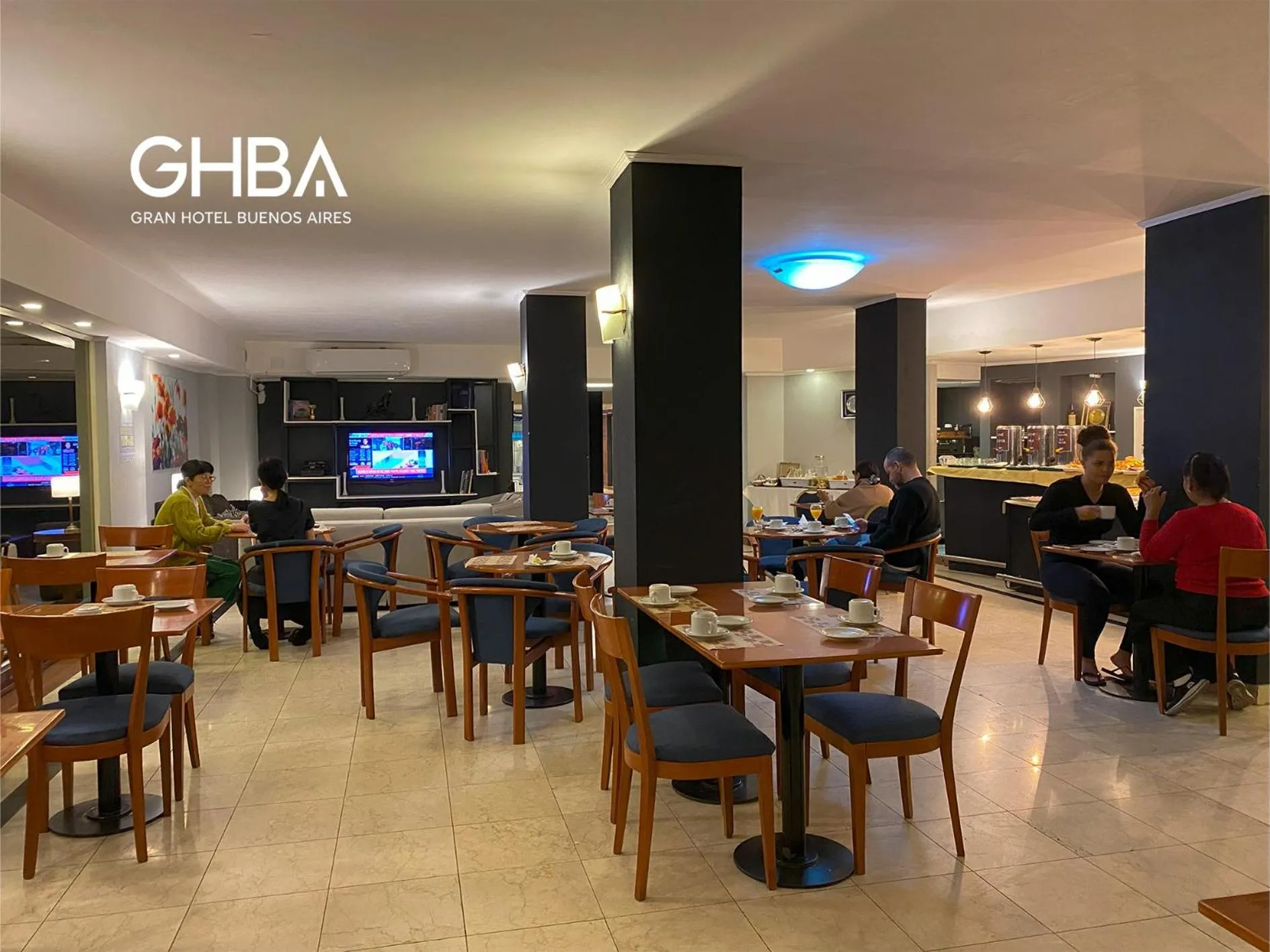 Dining area in Gran Hotel Buenos Aires
