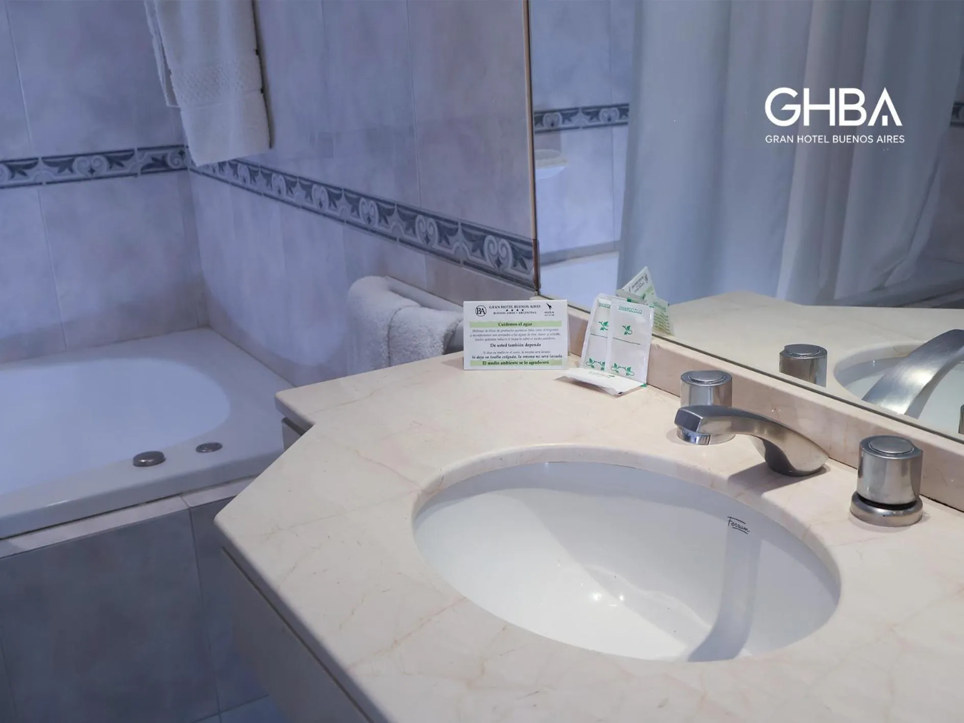 Bathroom in Gran Hotel Buenos Aires