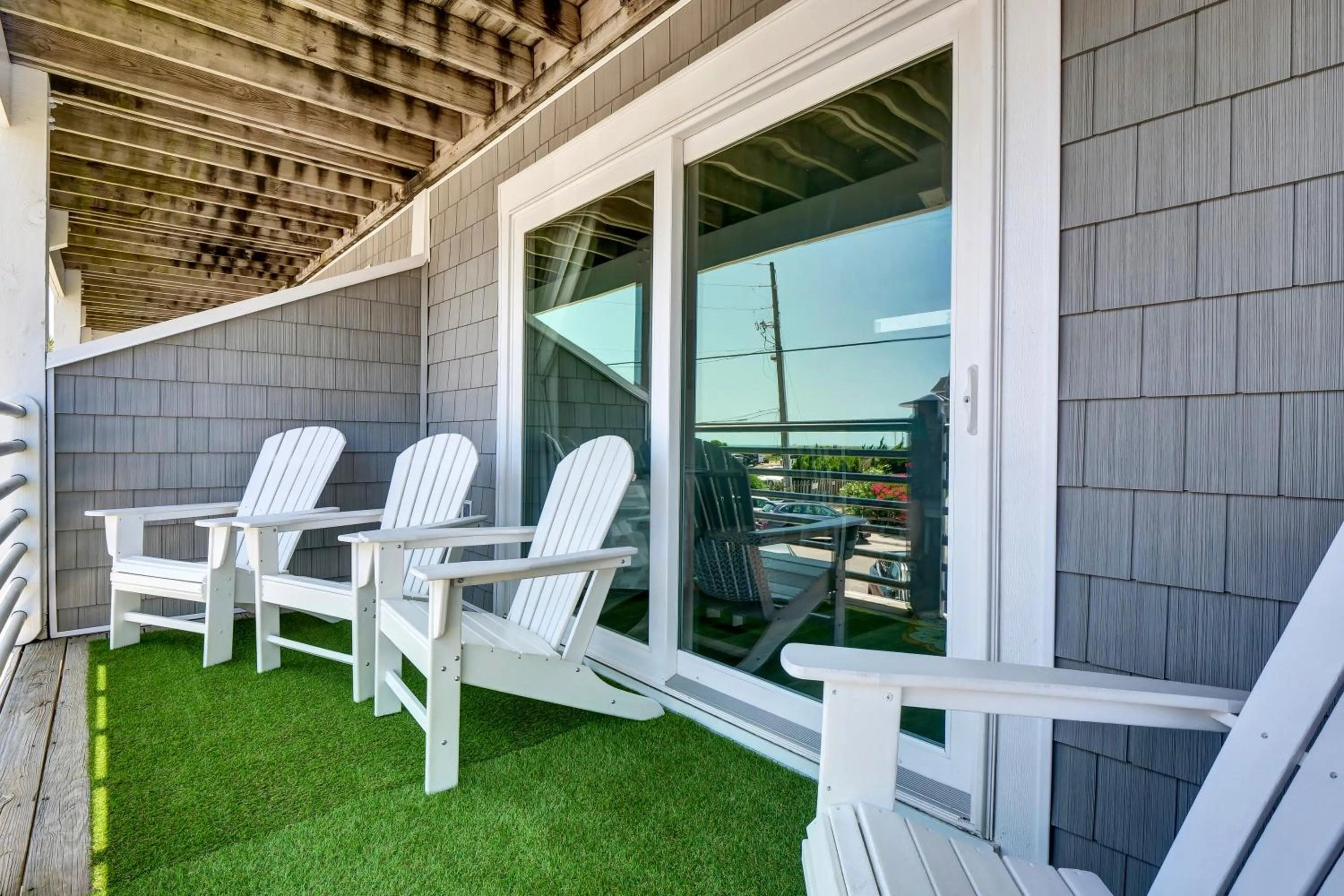 Balcony/Terrace in Sandpeddler Inn and Suites