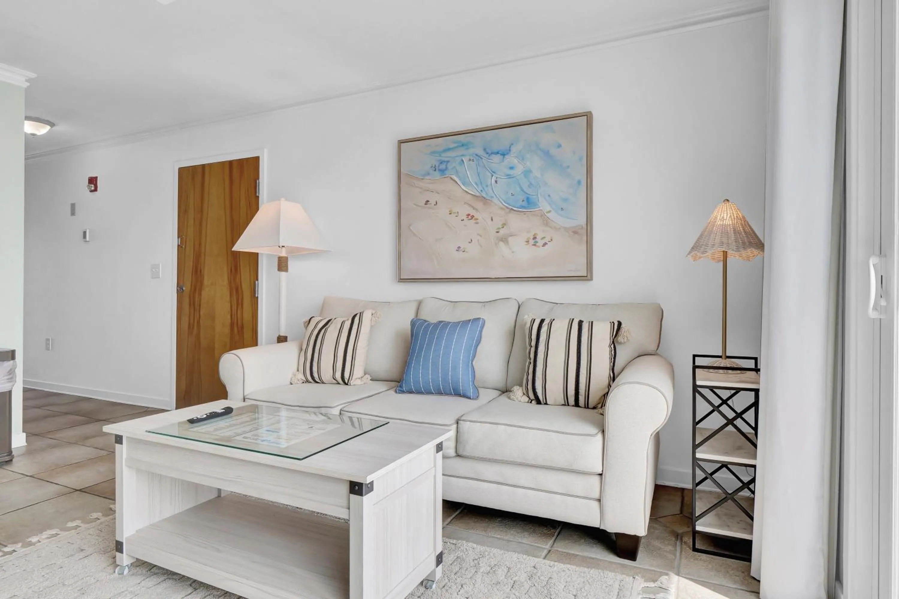 Living room in Sandpeddler Inn and Suites