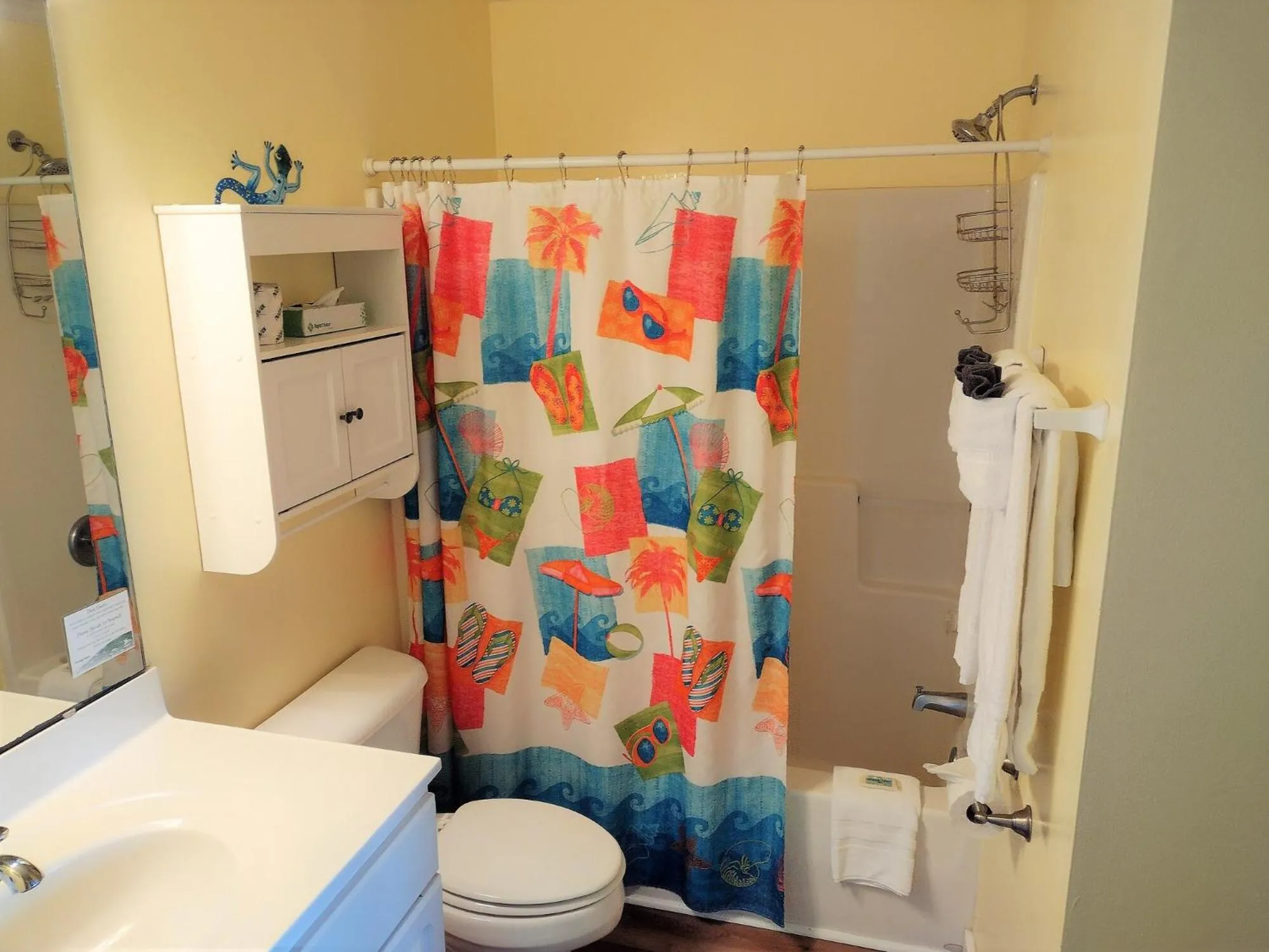 Shower in Sandpeddler Inn and Suites