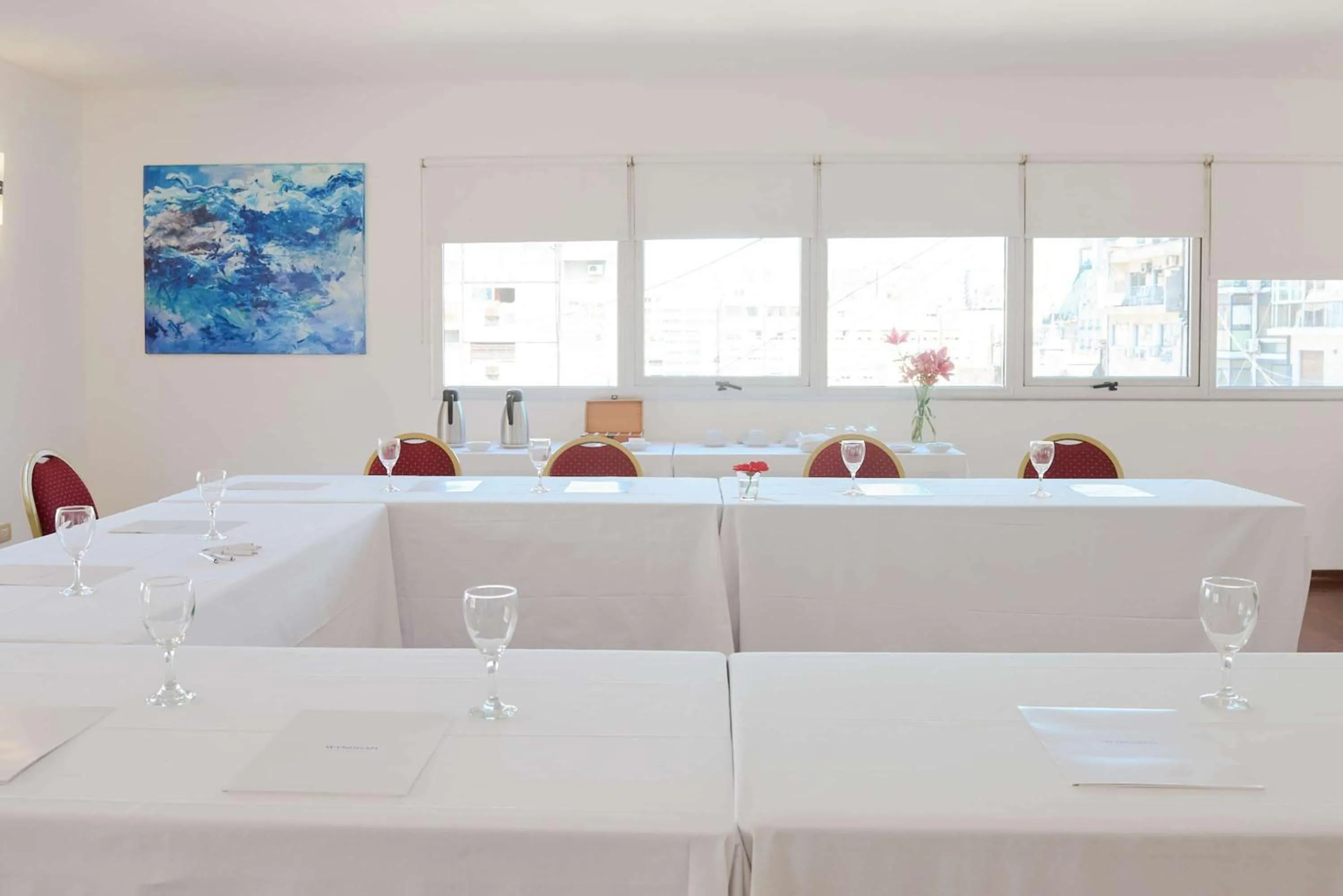 Meeting/conference room in Dazzler by Wyndham Buenos Aires Maipu