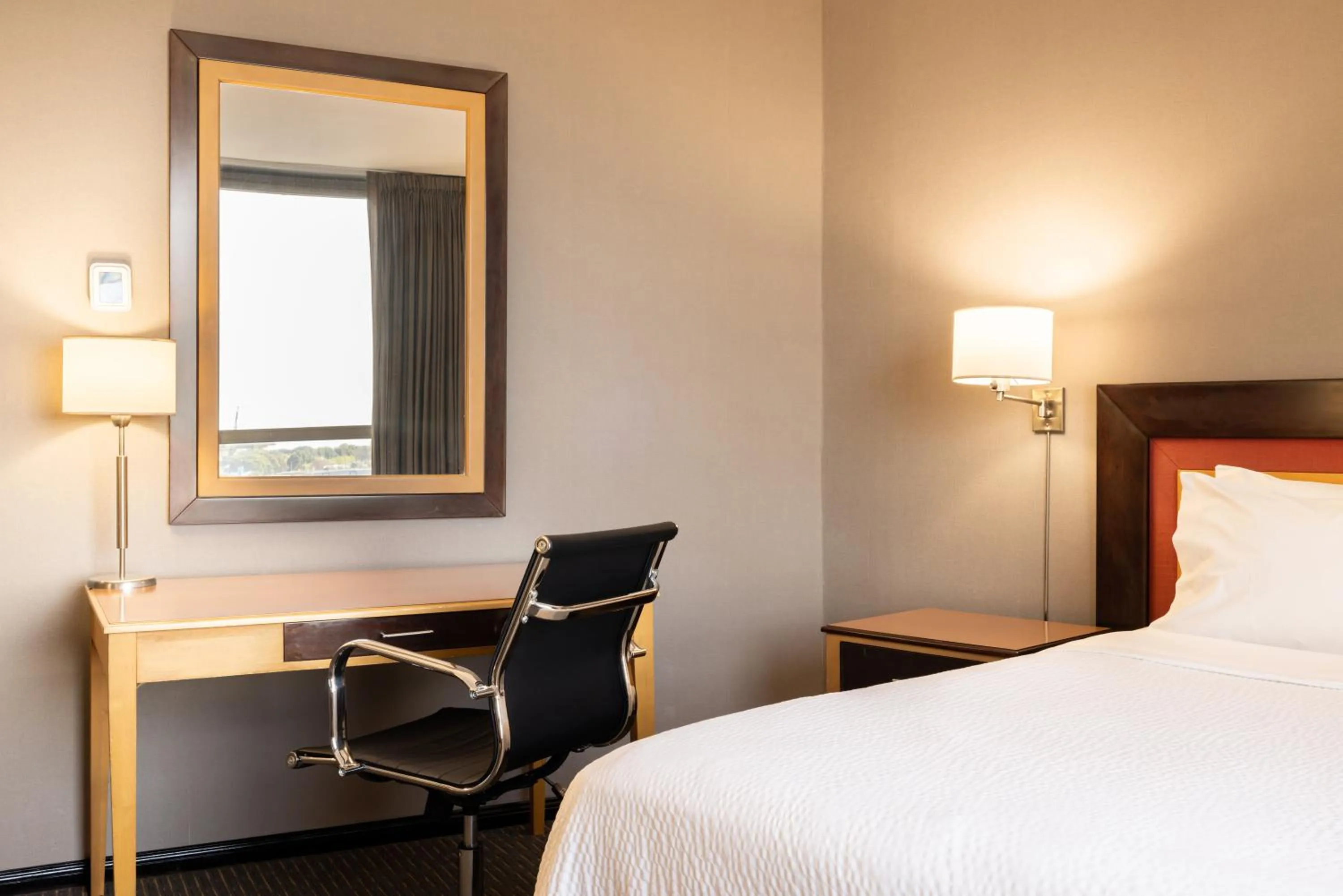 Bed in Holiday Inn Express Puerto Madero by IHG