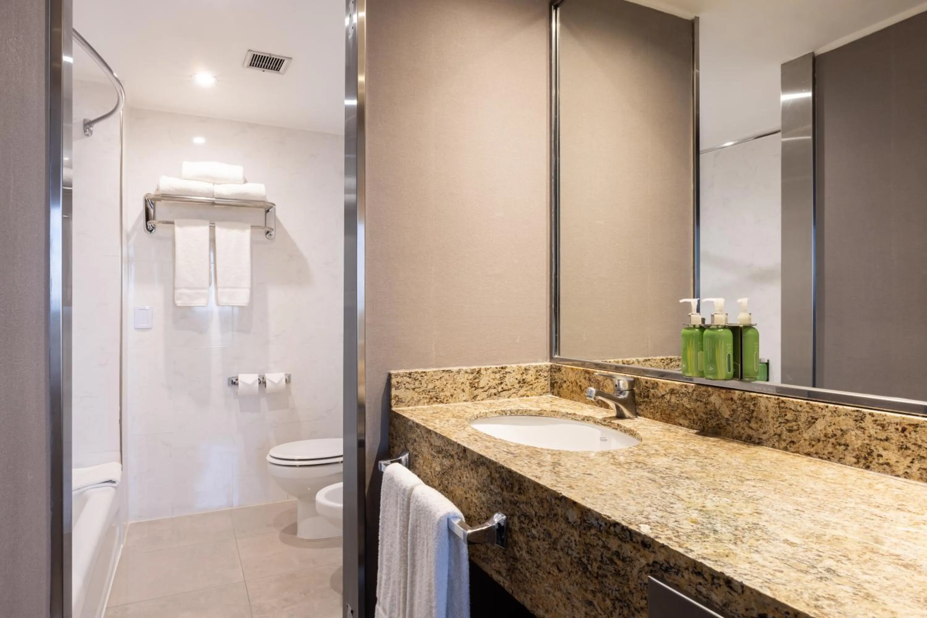 Holiday Inn Express Puerto Madero by IHG