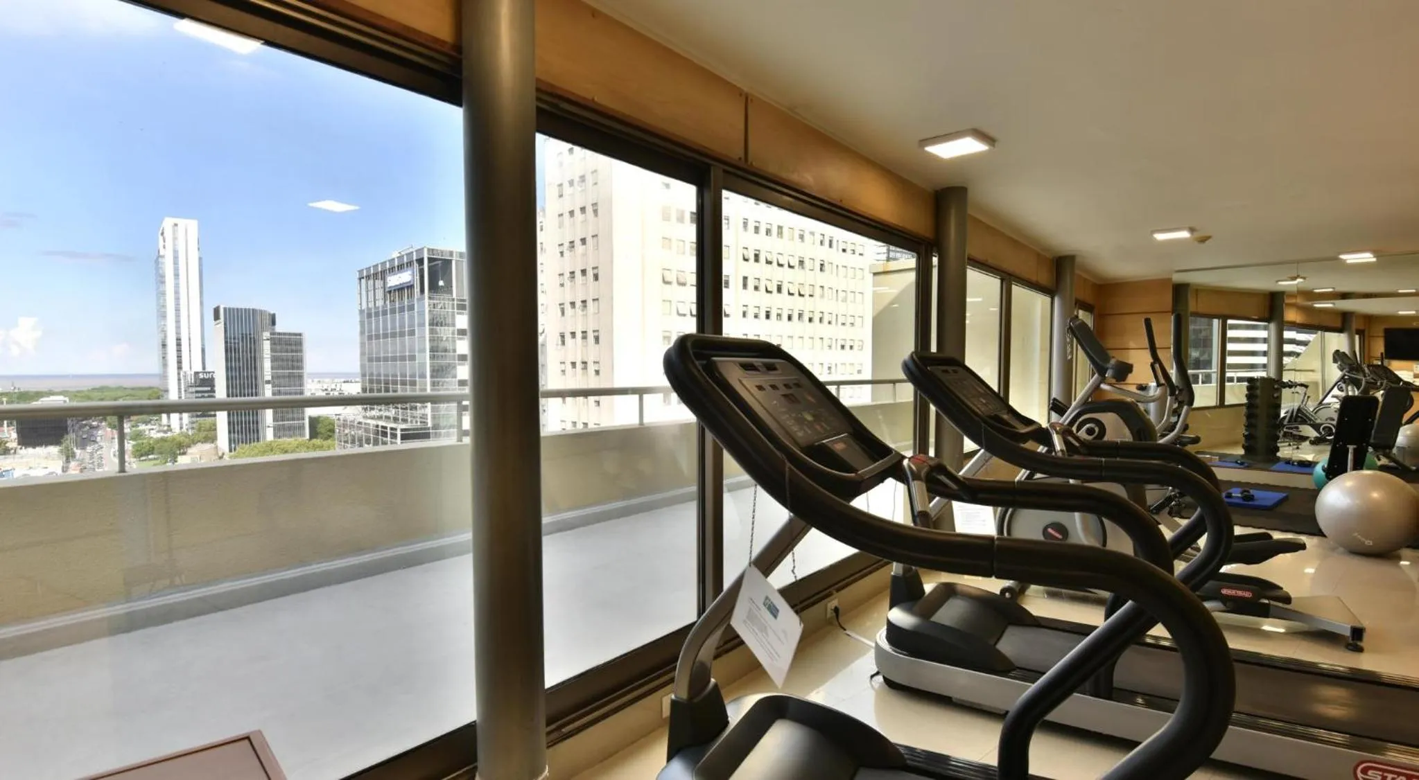 Spa and wellness centre/facilities in Holiday Inn Express Puerto Madero by IHG