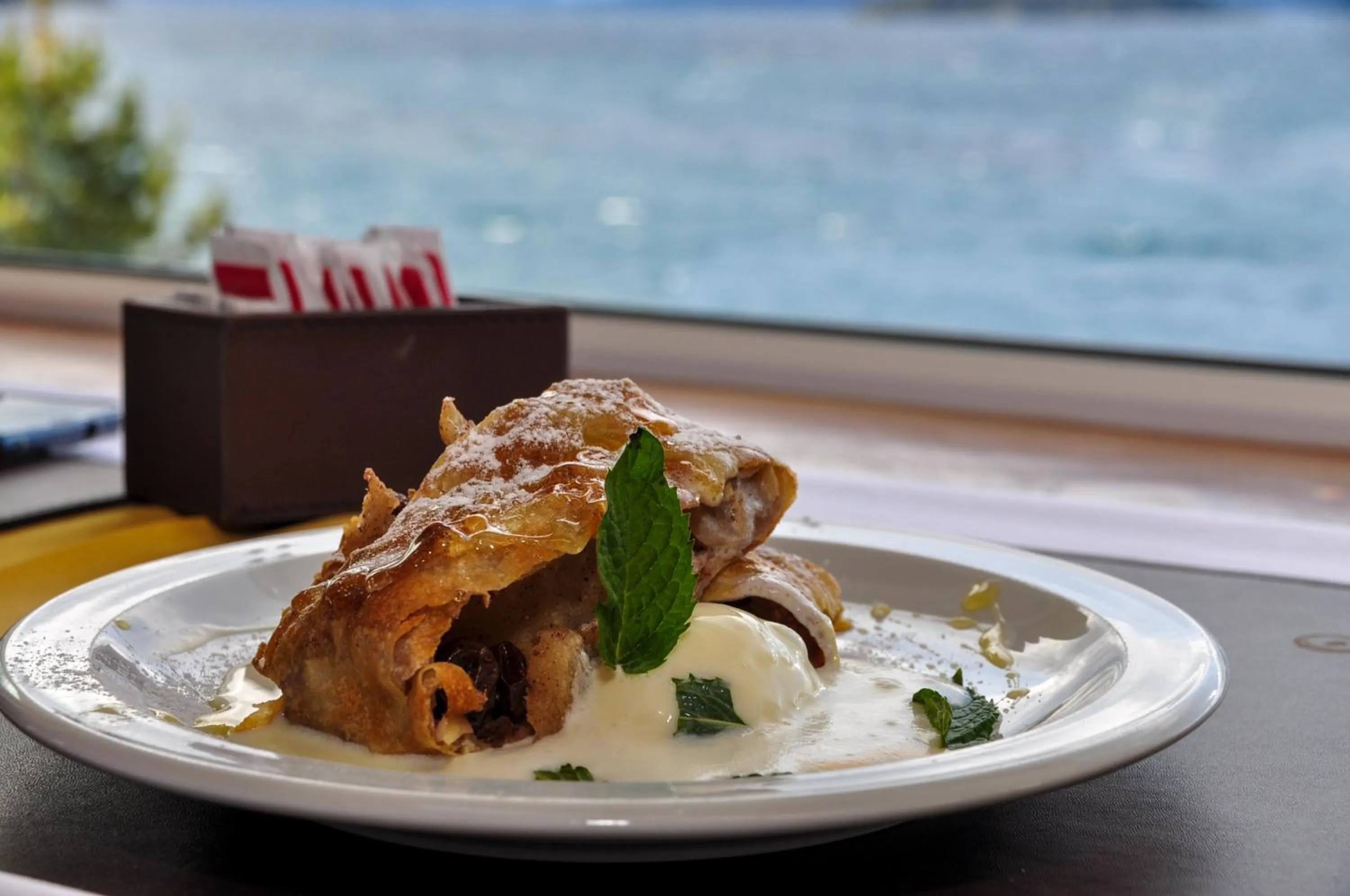 Restaurant/places to eat in Sol del Nahuel - Hotel & Spa