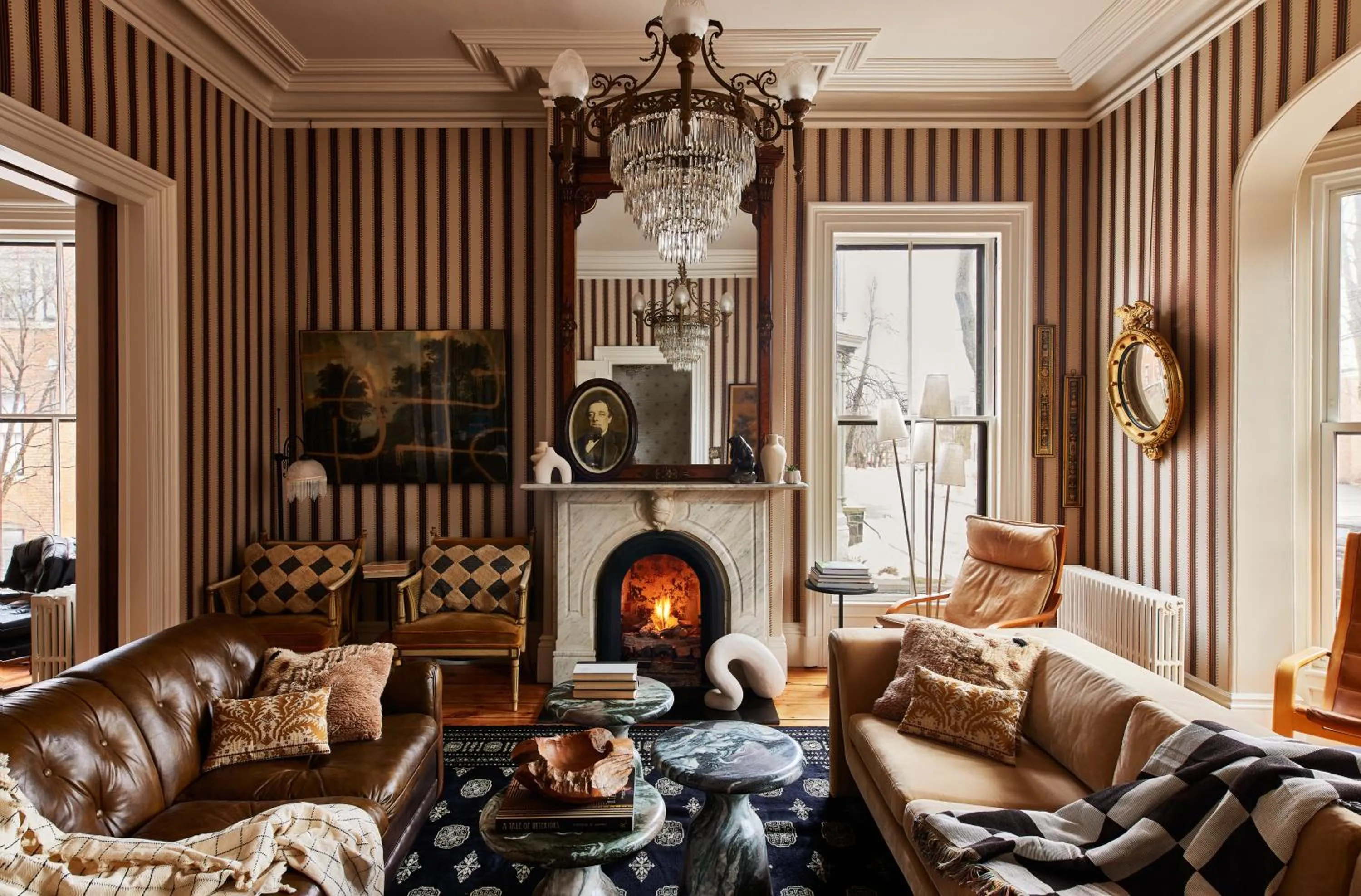 Seating area in Blind Tiger Portland - Carleton Street Guest House