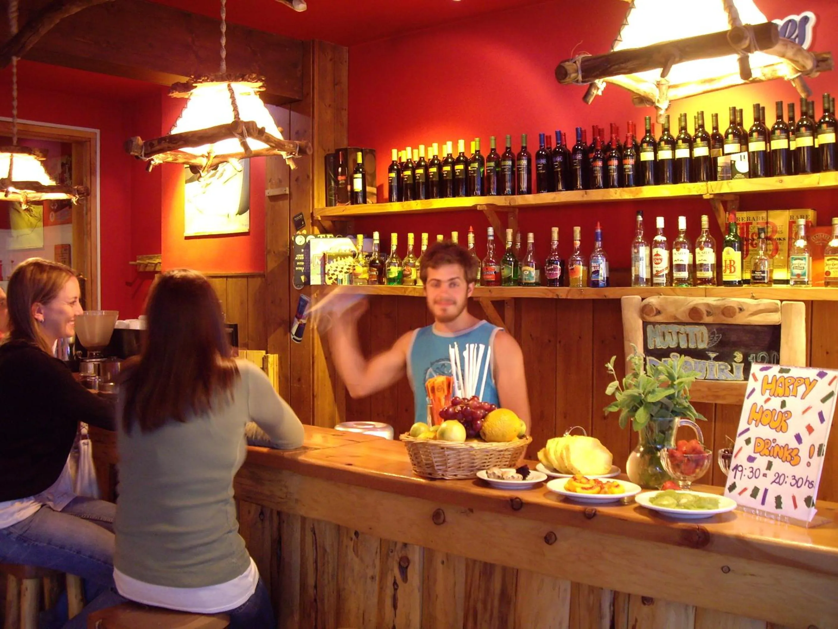 Lounge or bar in Marcopolo Inn Hostel Bariloche
