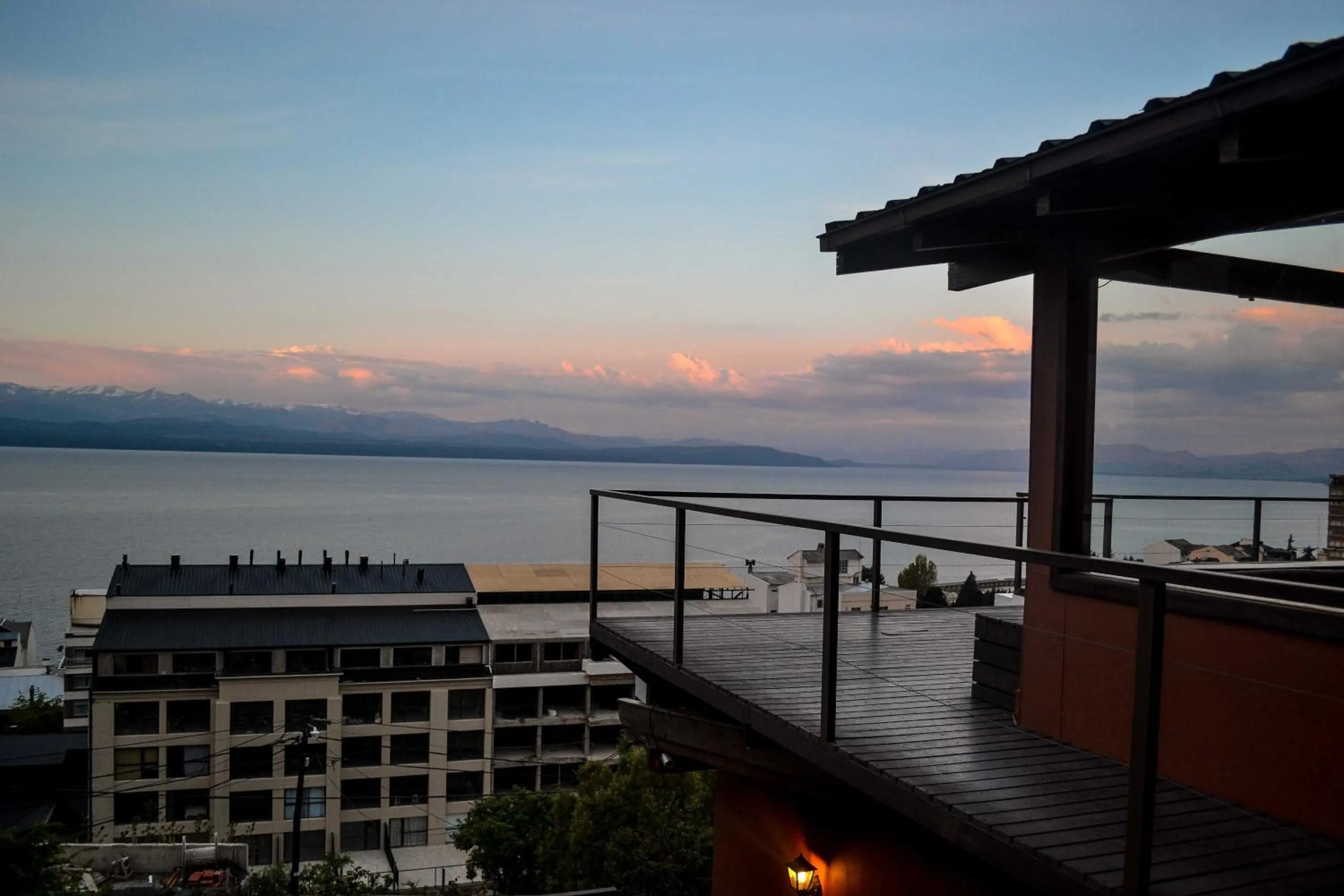 Lake view in Hostel Inn Bariloche