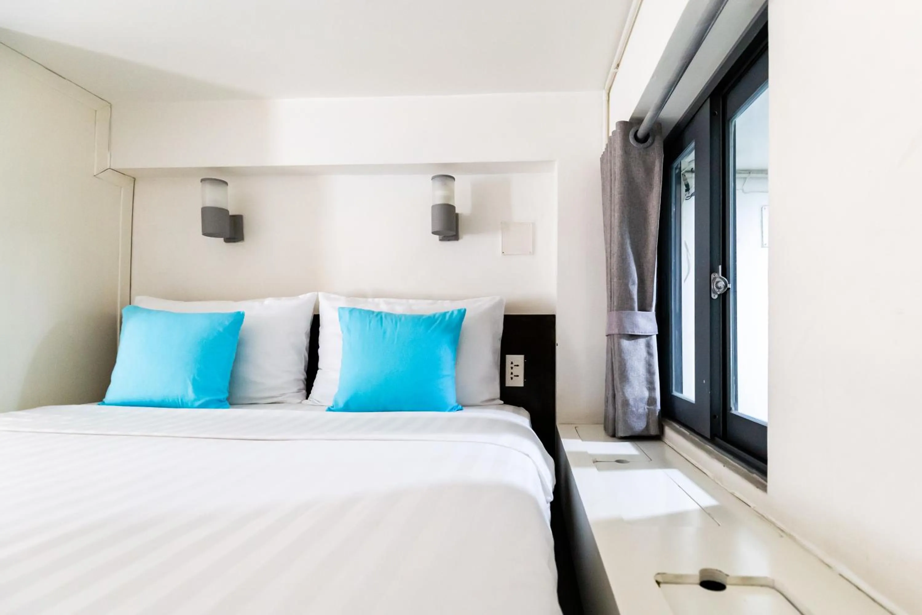 Bedroom, Bed in The Haven - Lofts by the Park