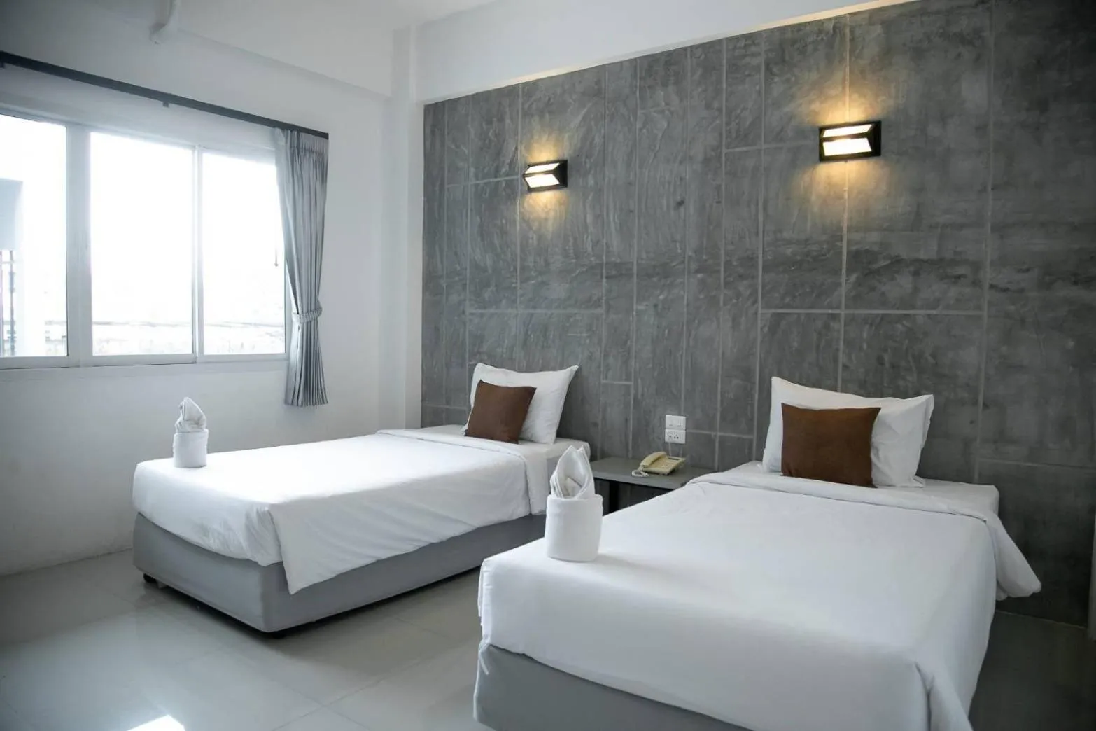 Photo of the whole room, Bed in Bun Hotel