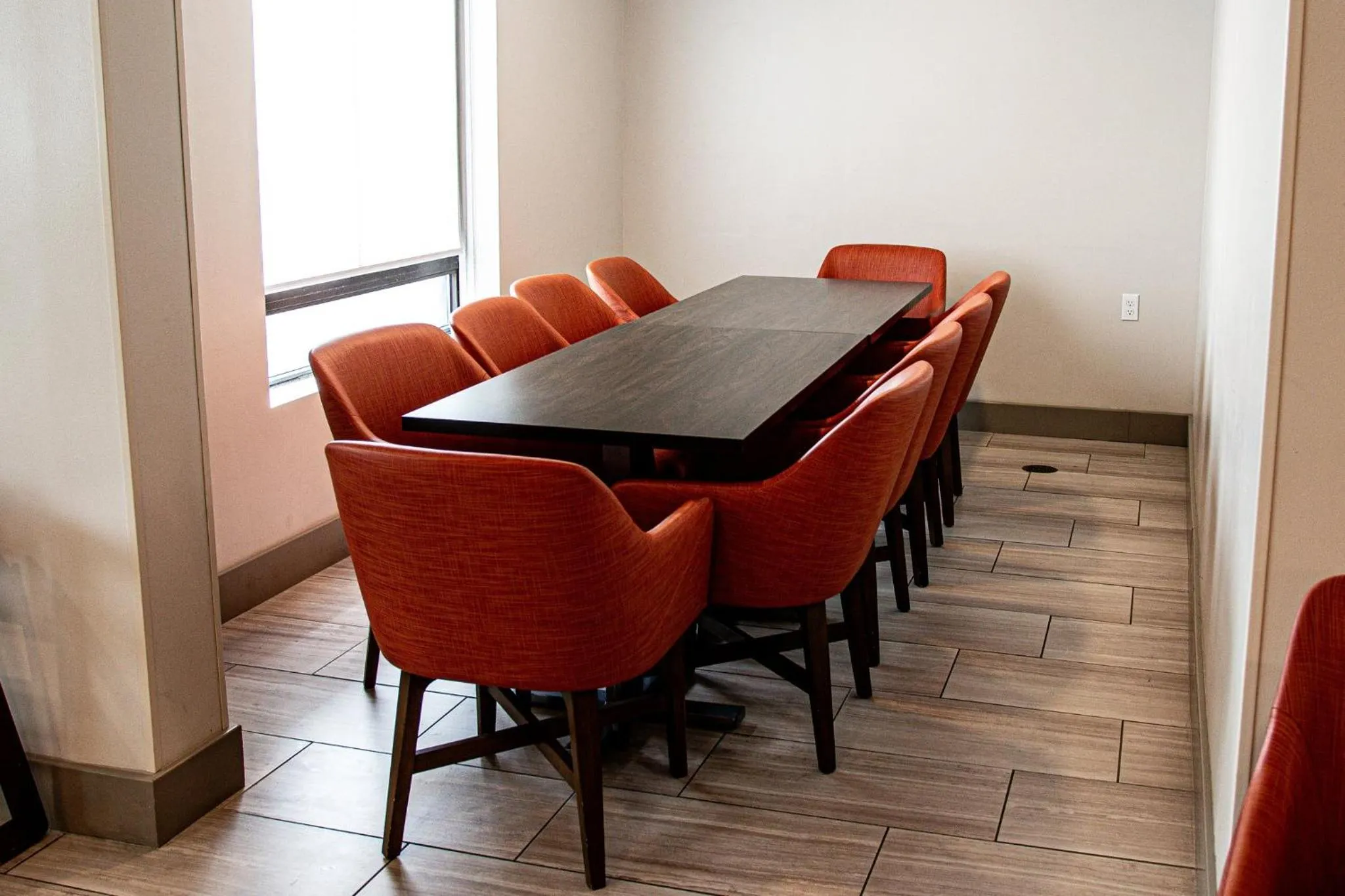 Breakfast in Holiday Inn Express & Suites Albany Airport Area - Latham by IHG