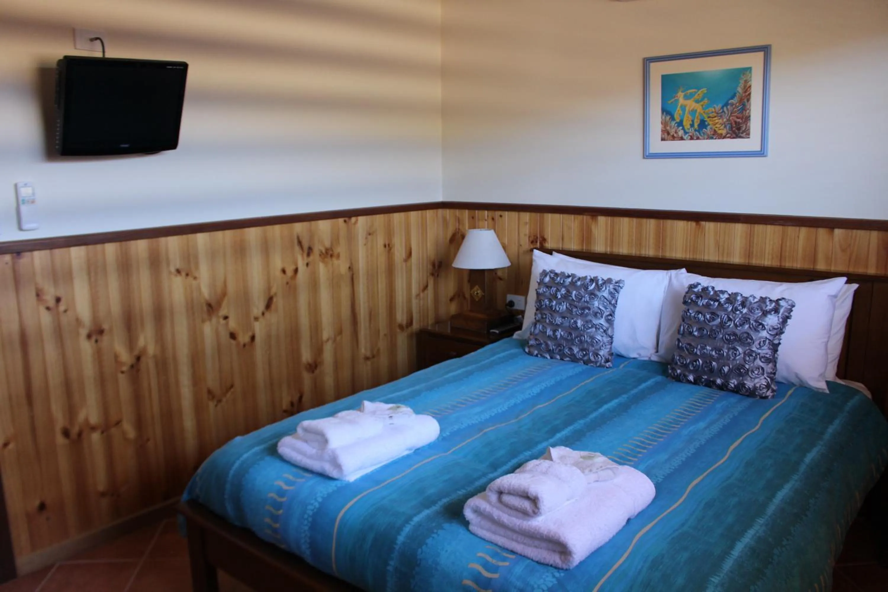 Bed in Ceduna Shelly Beach Caravan Park