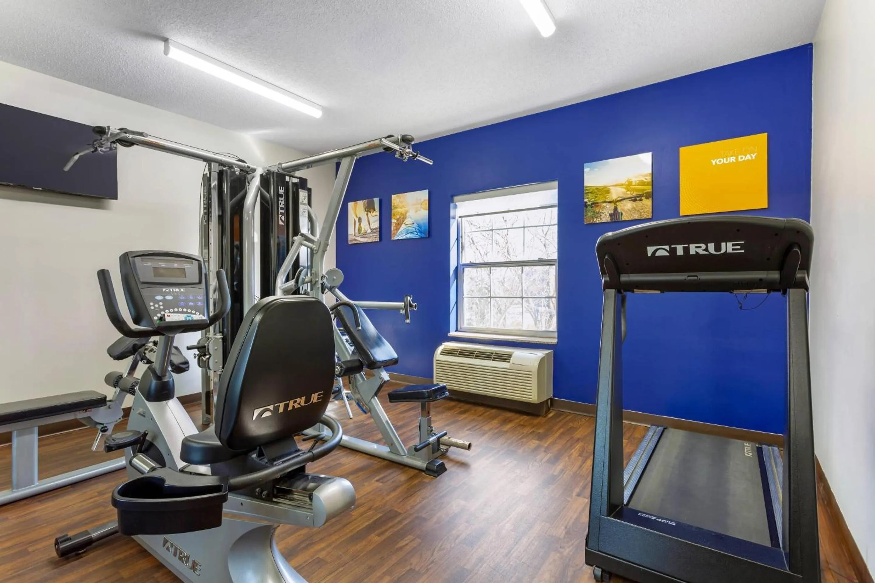 Fitness centre/facilities in Comfort Suites East Brunswick - South River
