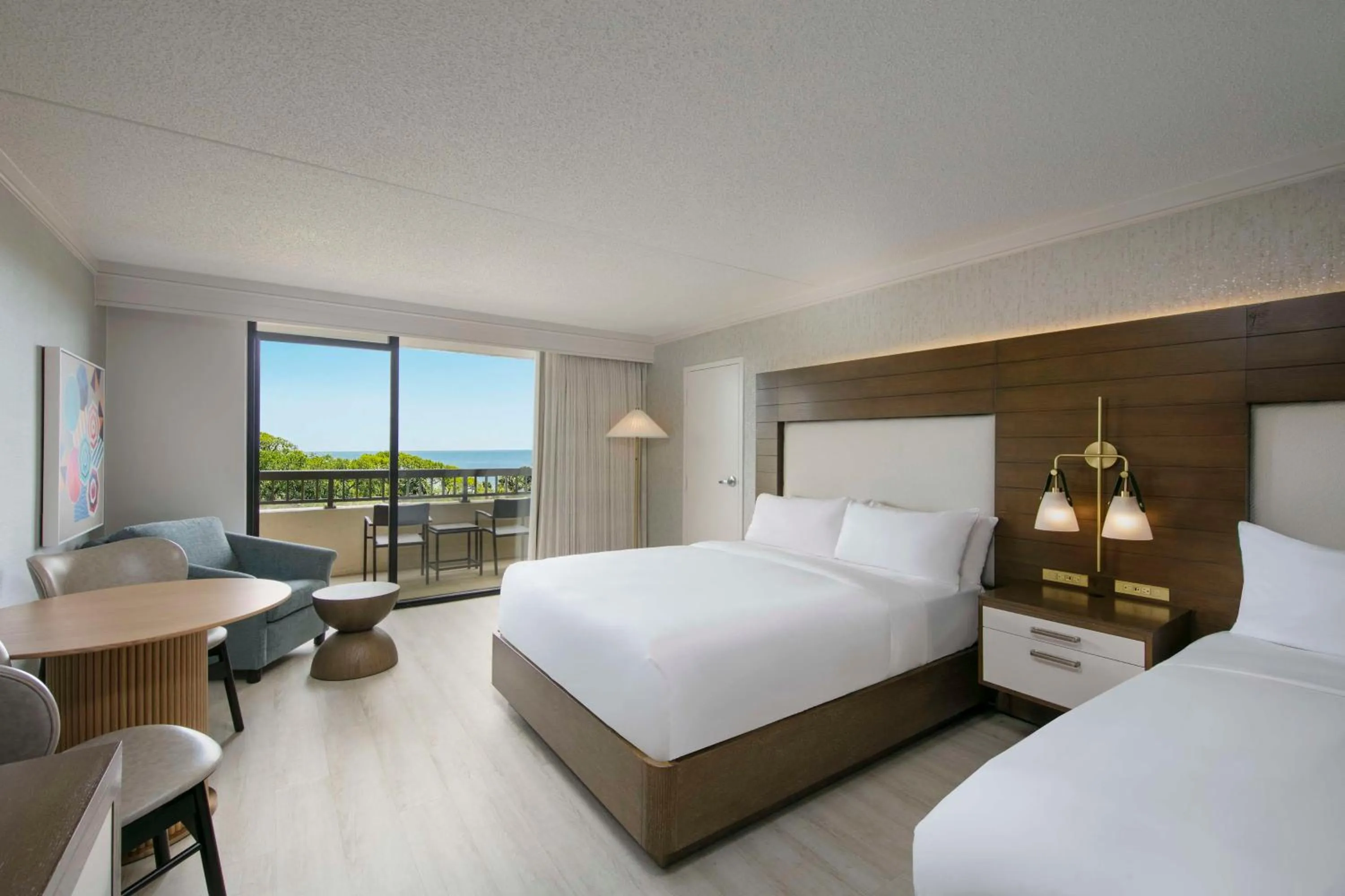 Bedroom, Bed in Sonesta Resort Hilton Head Island