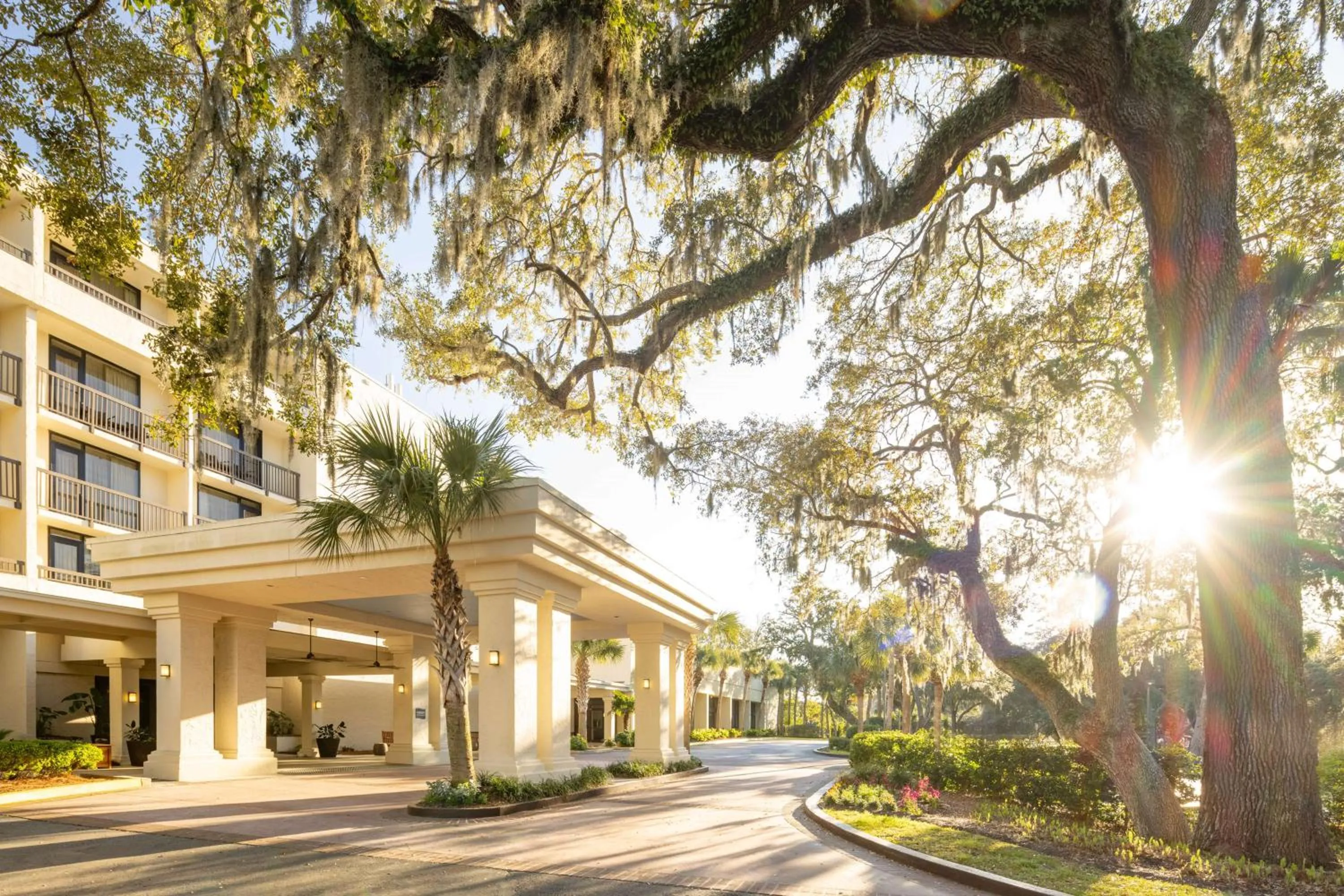 Property building in Sonesta Resort Hilton Head Island