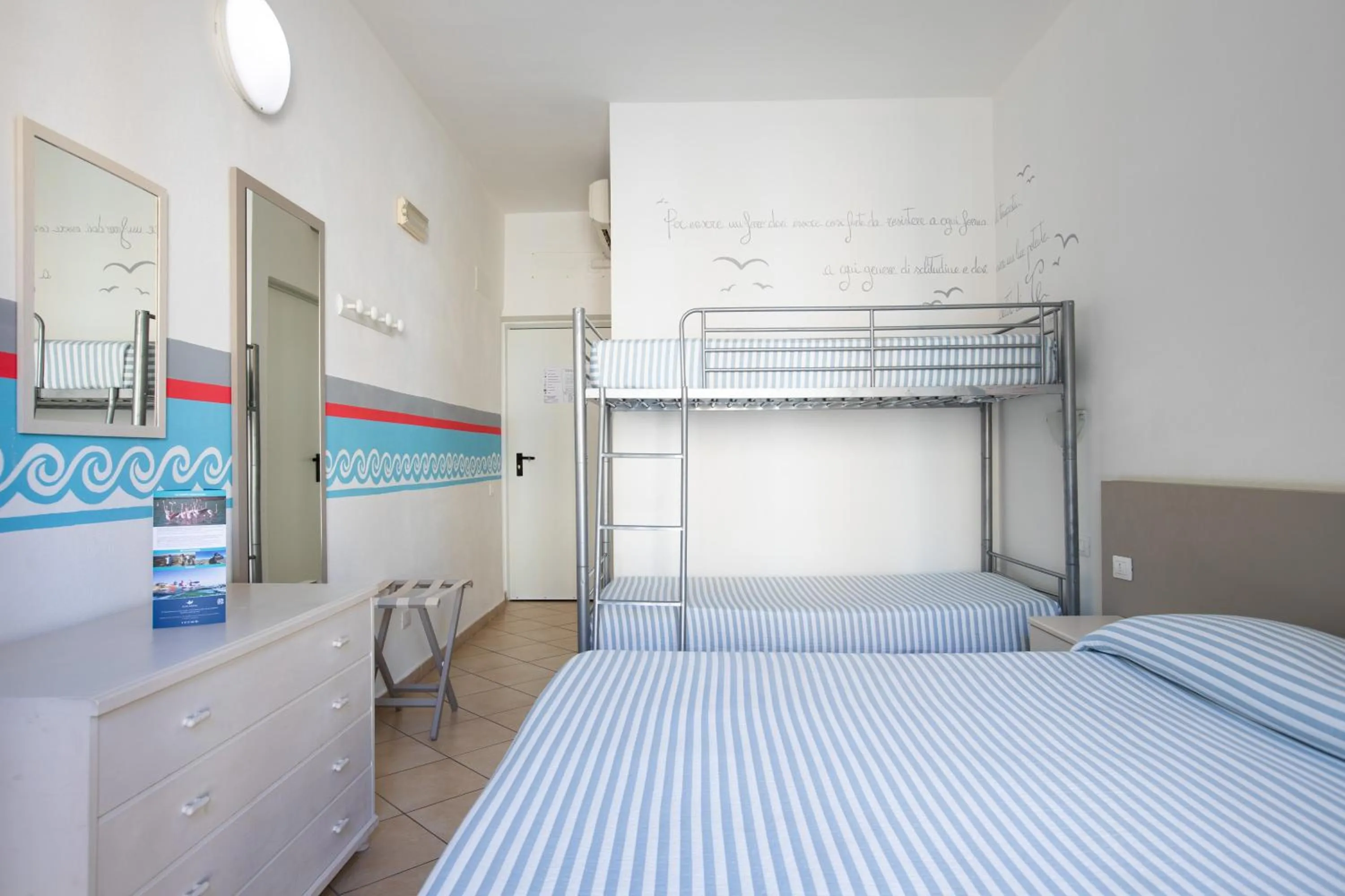 Bedroom, Bed in MuMA Hostel