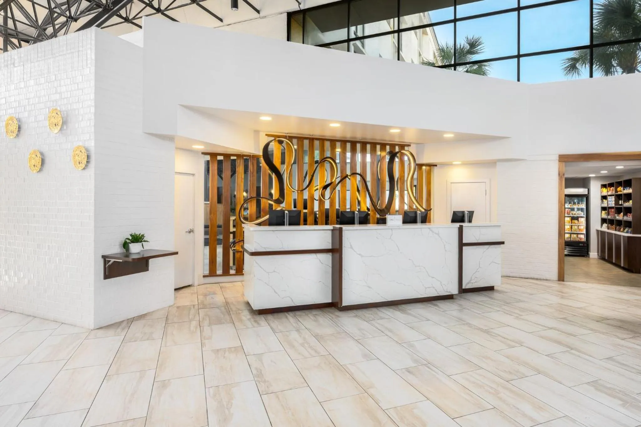 Property building in Crowne Plaza Jacksonville Airport I-95N by IHG