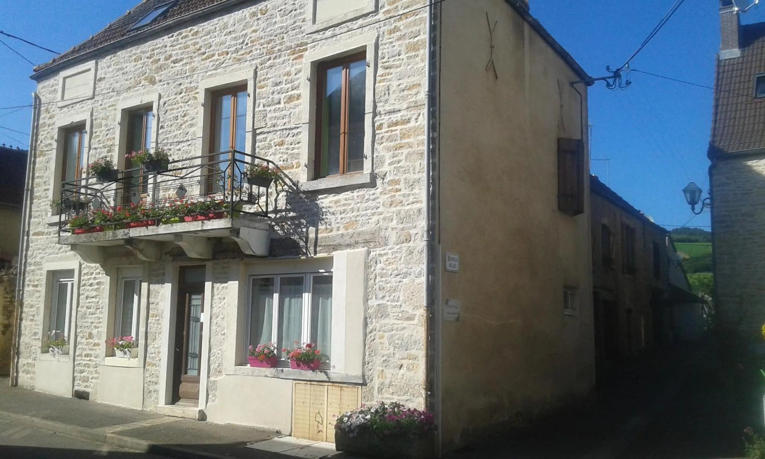 Property building in Chez Laurence