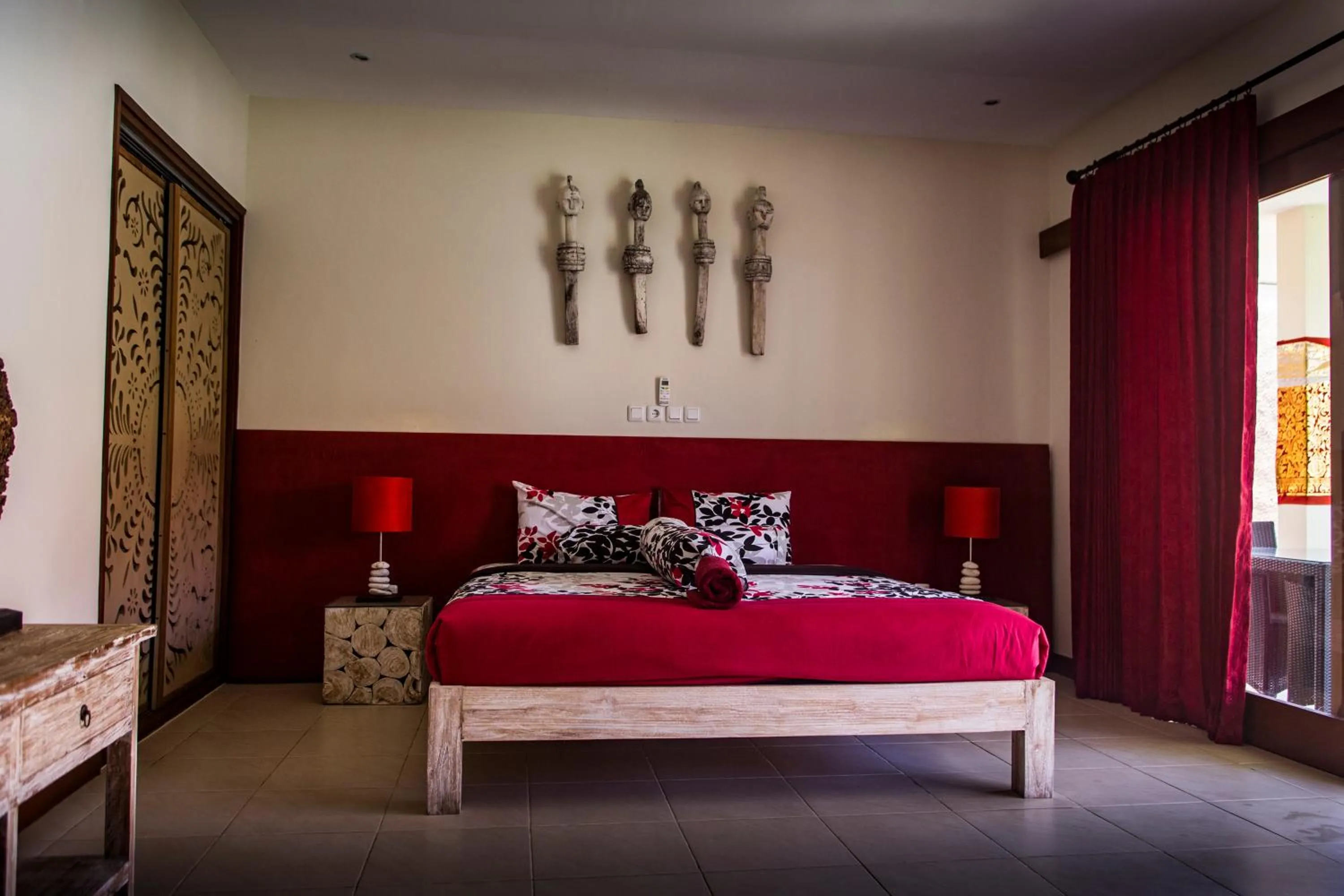 bunk bed, Bed in Mimpi Nyata by Phocéa