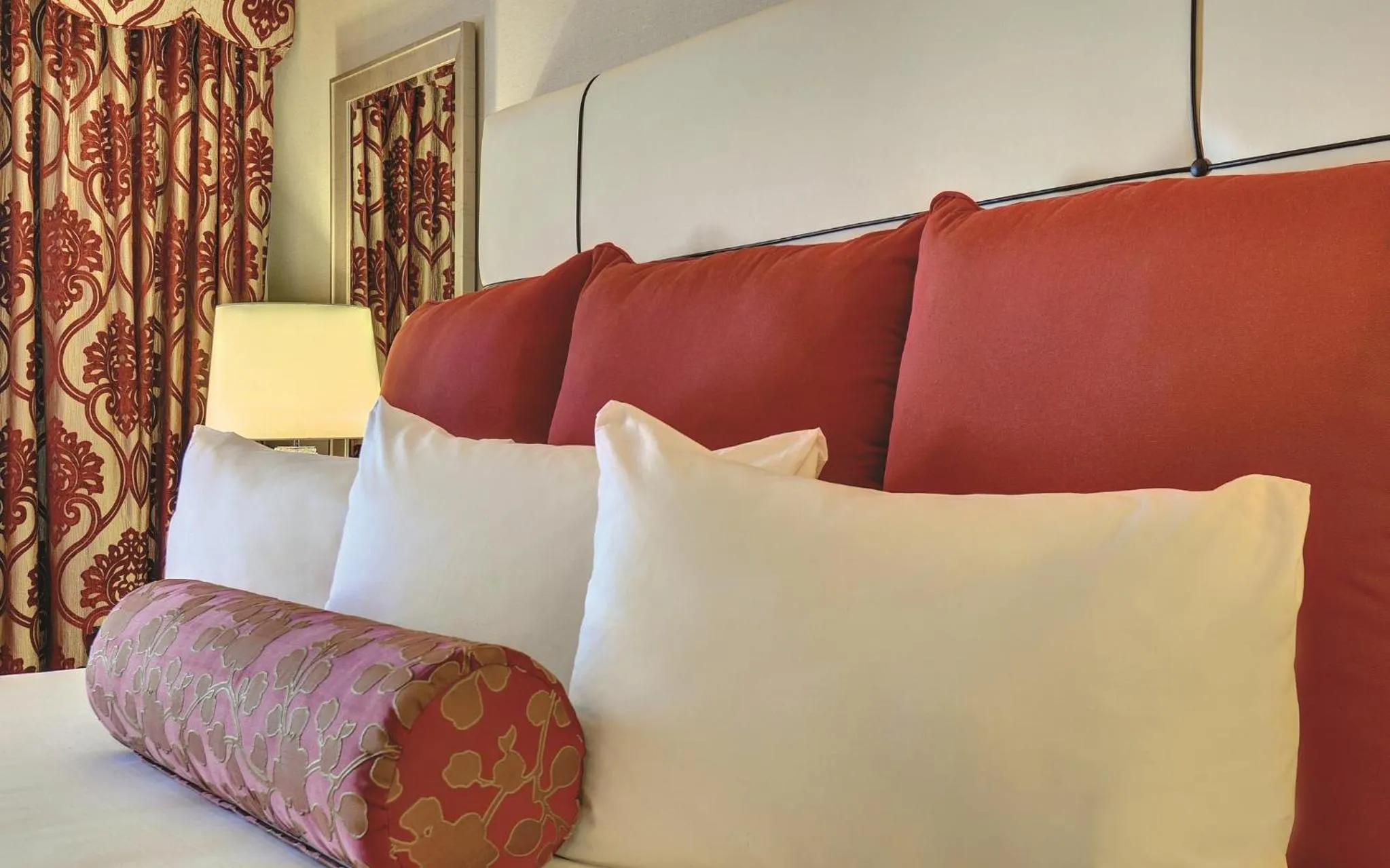 Bedroom, Bed in Excalibur