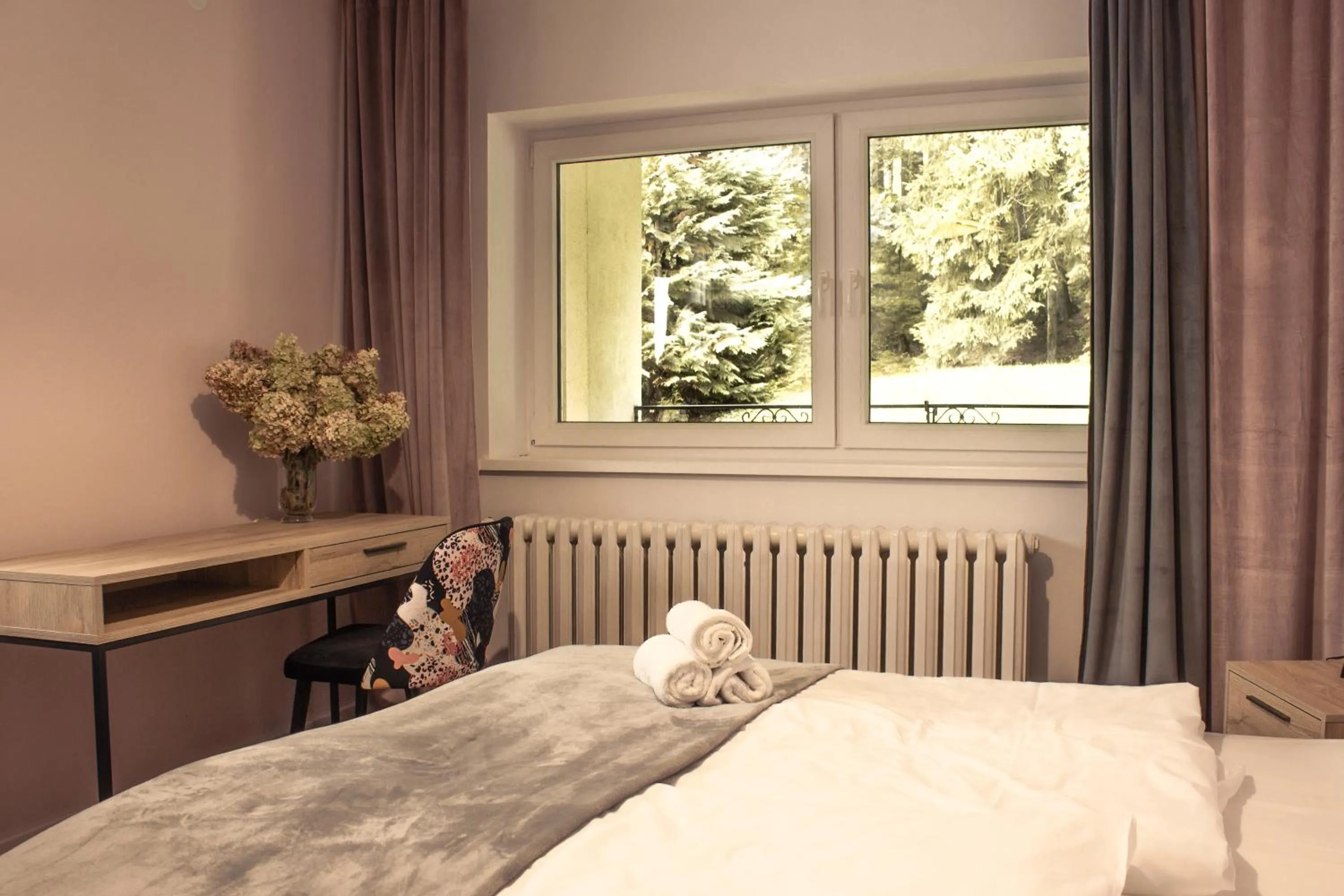 Bedroom, Bed in Górski Kompleks Turystyczny Czeszka i Słowaczka