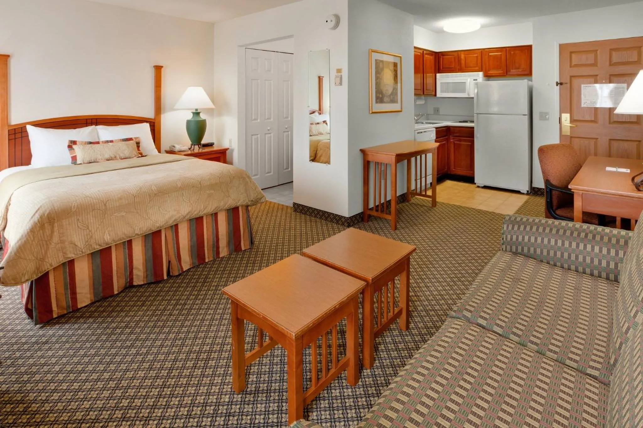 Photo of the whole room, Bed in Staybridge Suites Allentown Airport Lehigh Valley by IHG