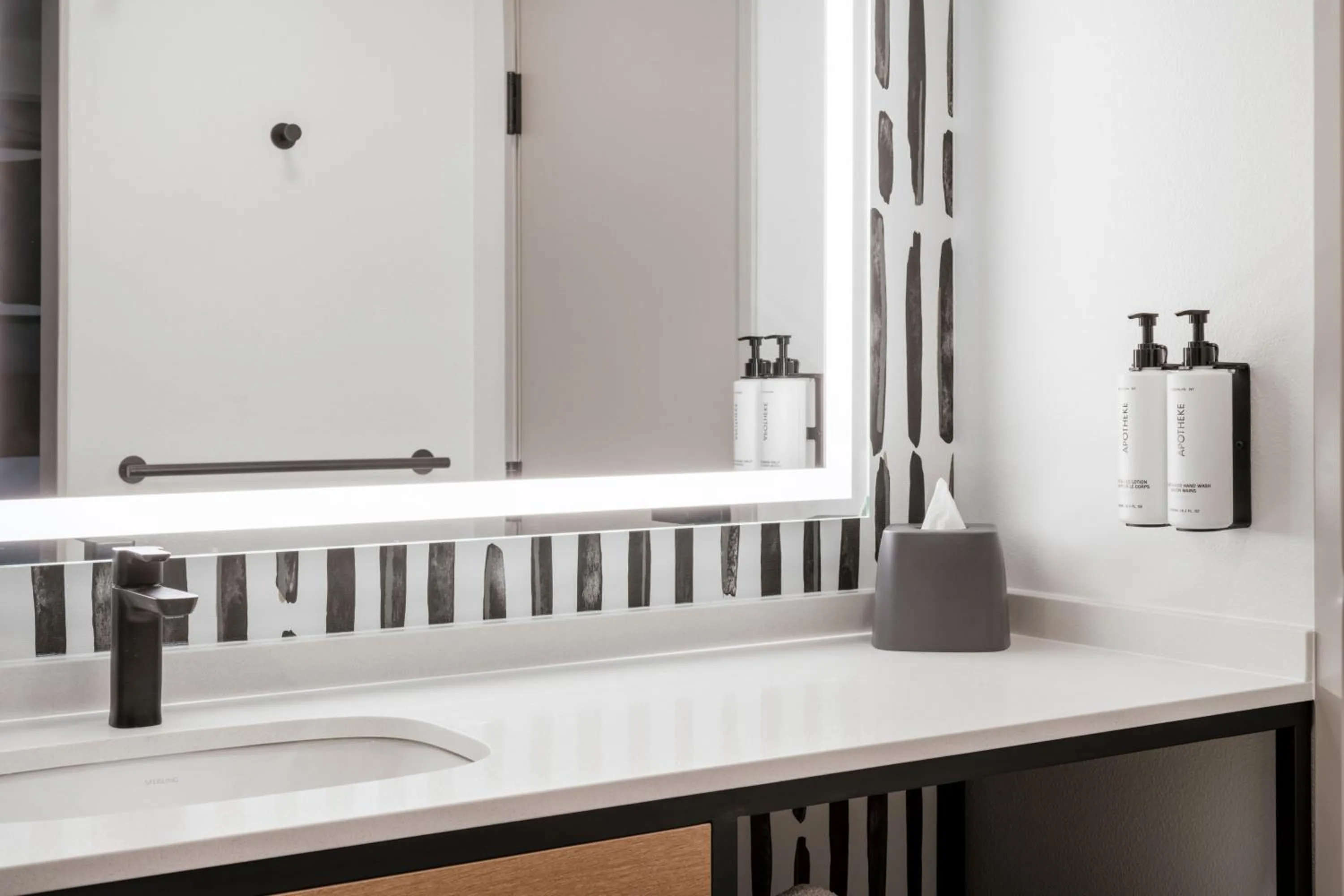 Photo of the whole room in Atwell Suites Austin Airport by IHG