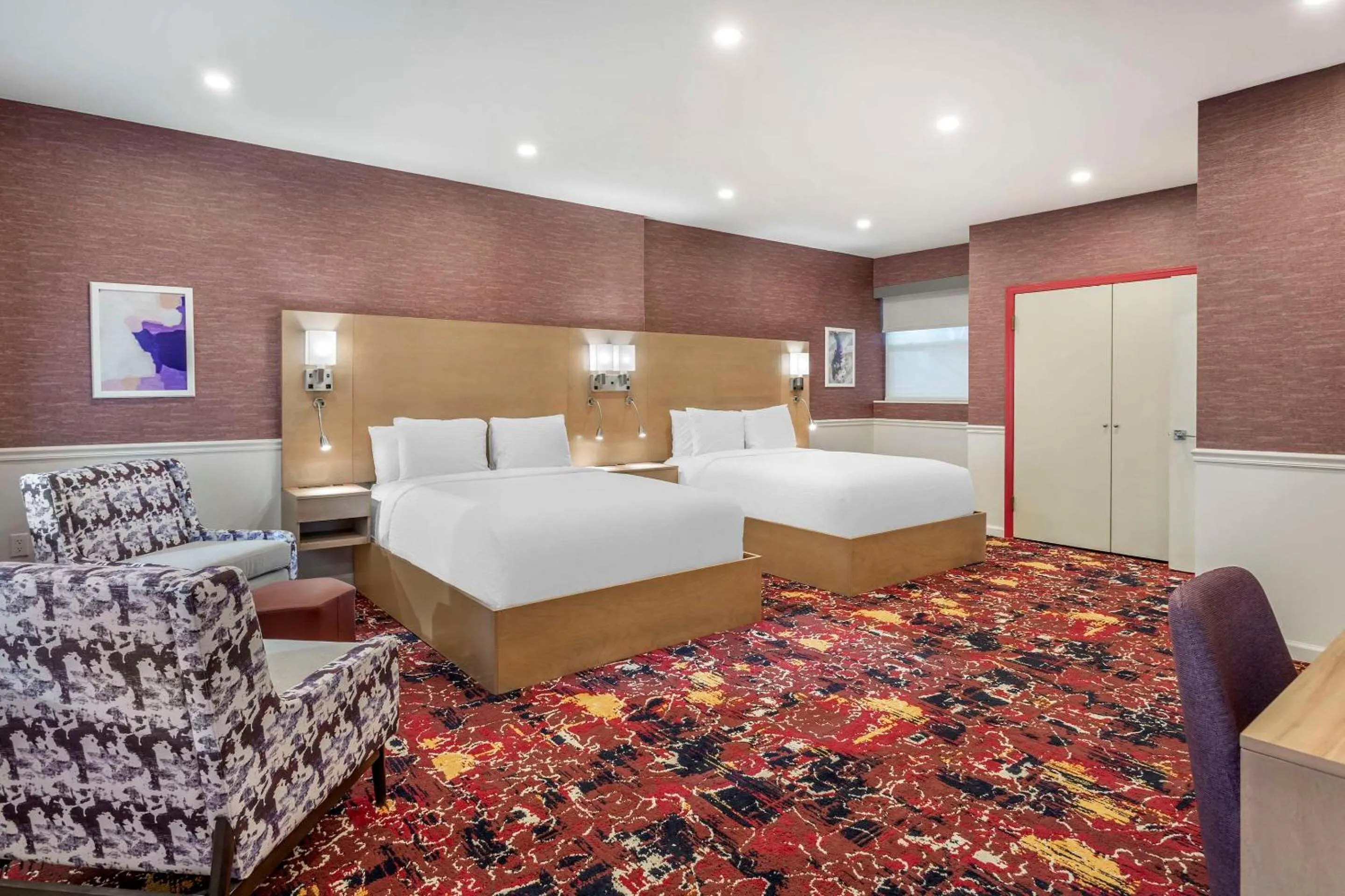 Bedroom, Bed in The Mayfair Hotel Times Square, Ascend Hotel Collection