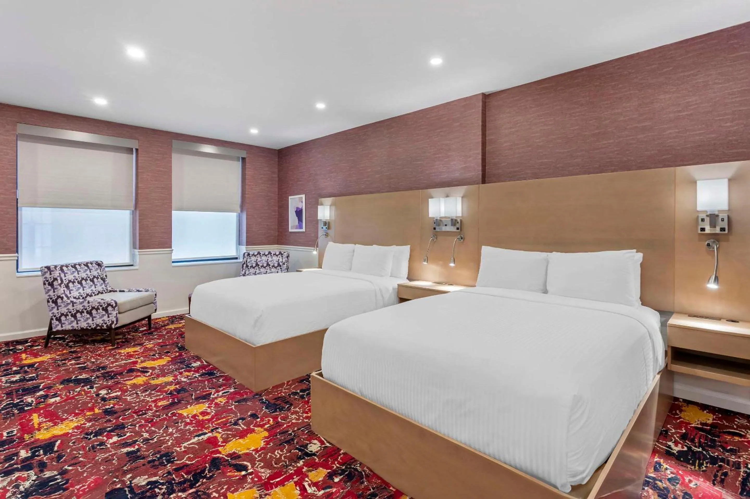 Bedroom, Bed in The Mayfair Hotel Times Square, Ascend Hotel Collection