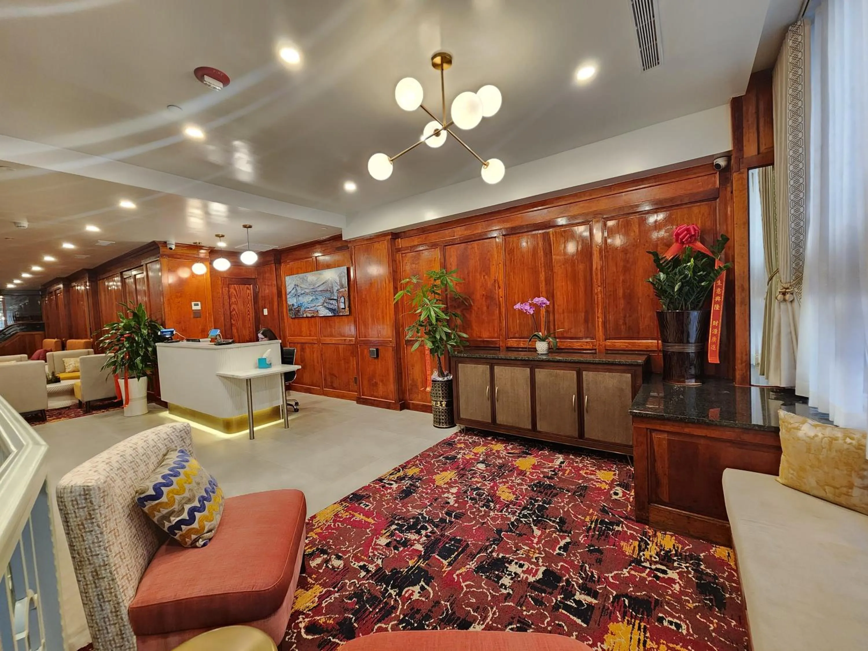Seating area in The Mayfair Hotel Times Square, Ascend Hotel Collection
