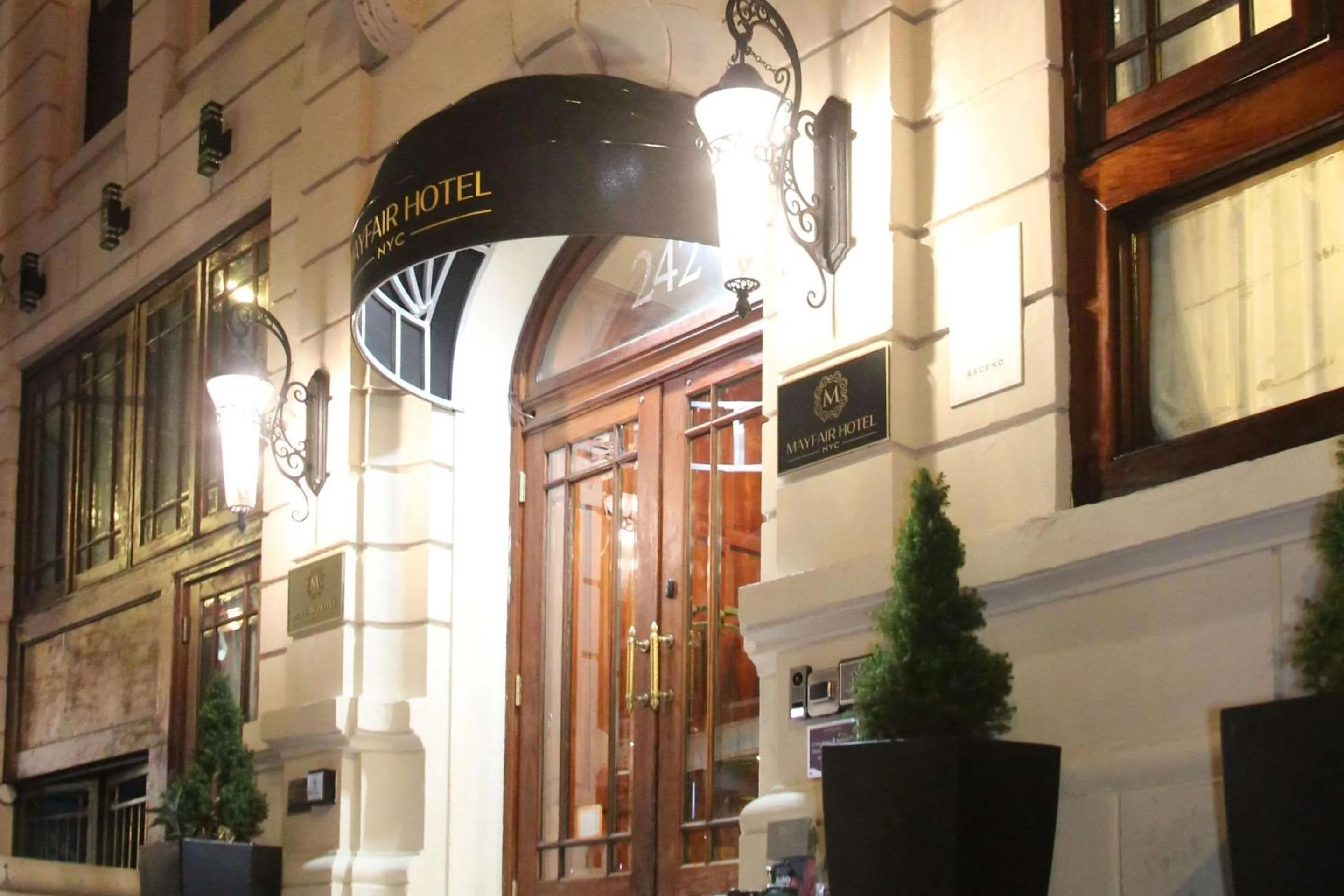 Property building in The Mayfair Hotel Times Square, Ascend Hotel Collection