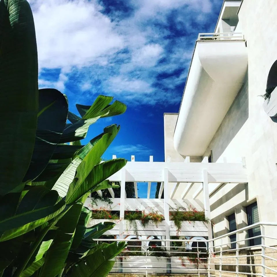 Property building in Foglie D' Acqua