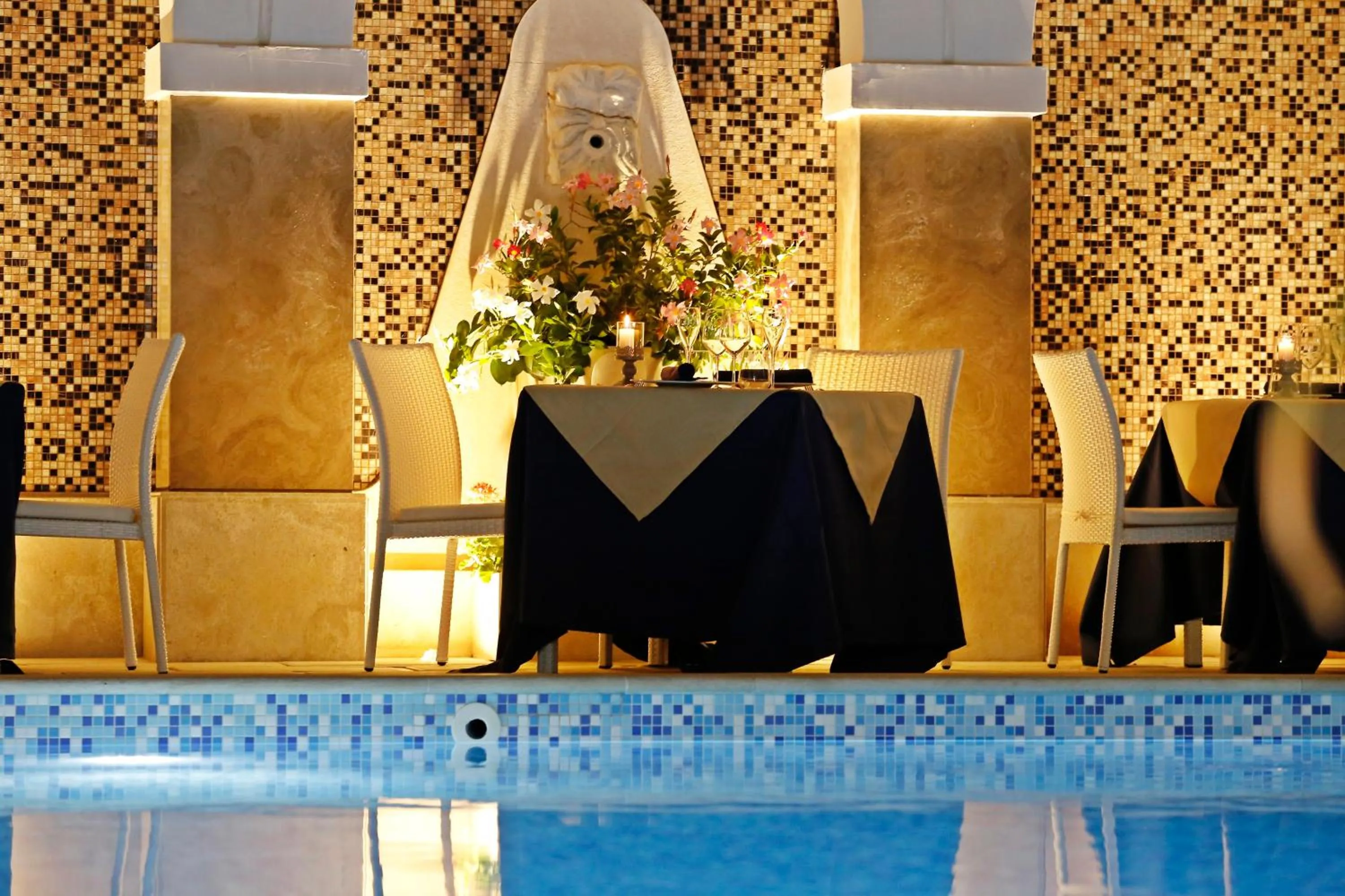 Restaurant/places to eat in Foglie D' Acqua