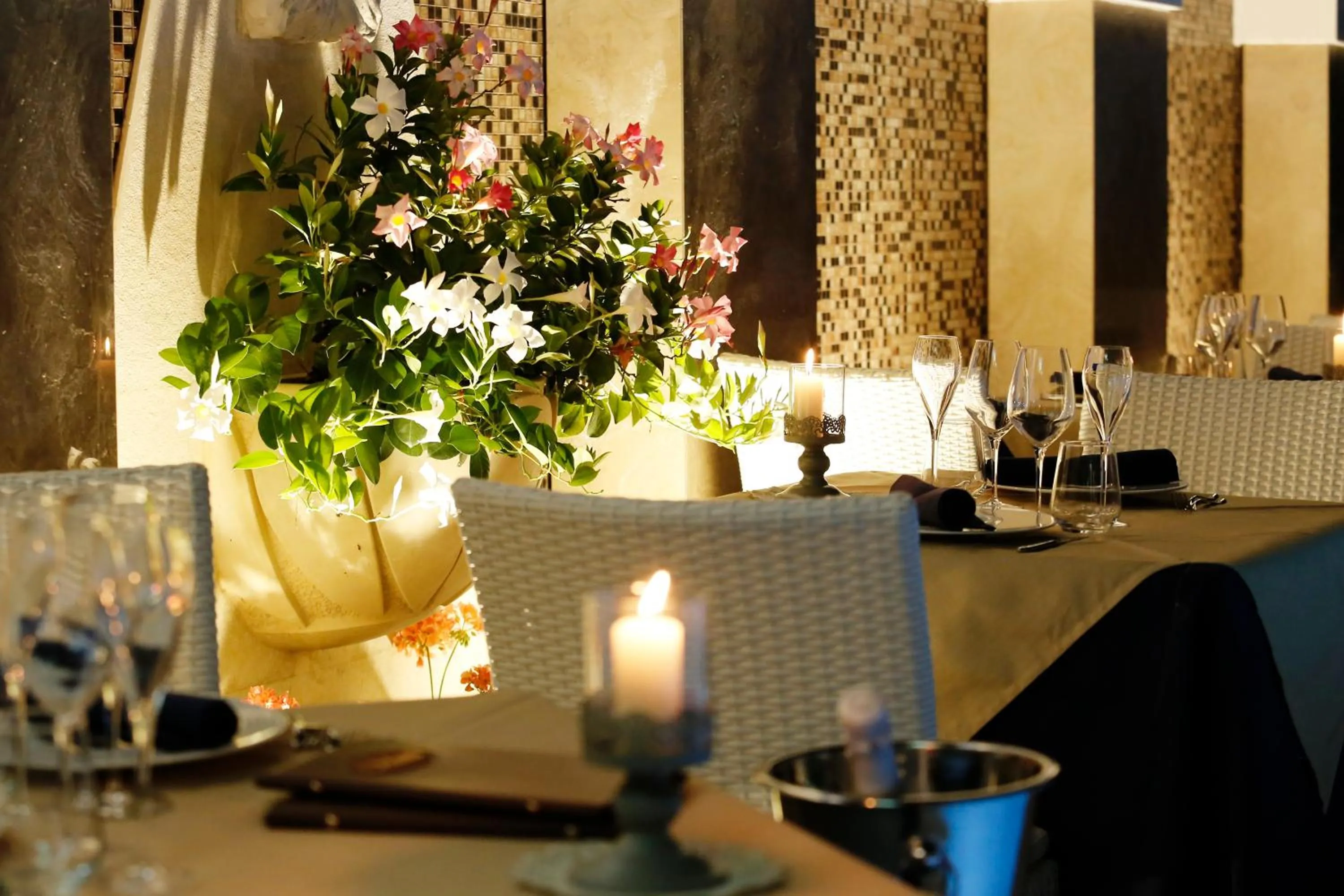 Restaurant/places to eat in Foglie D' Acqua